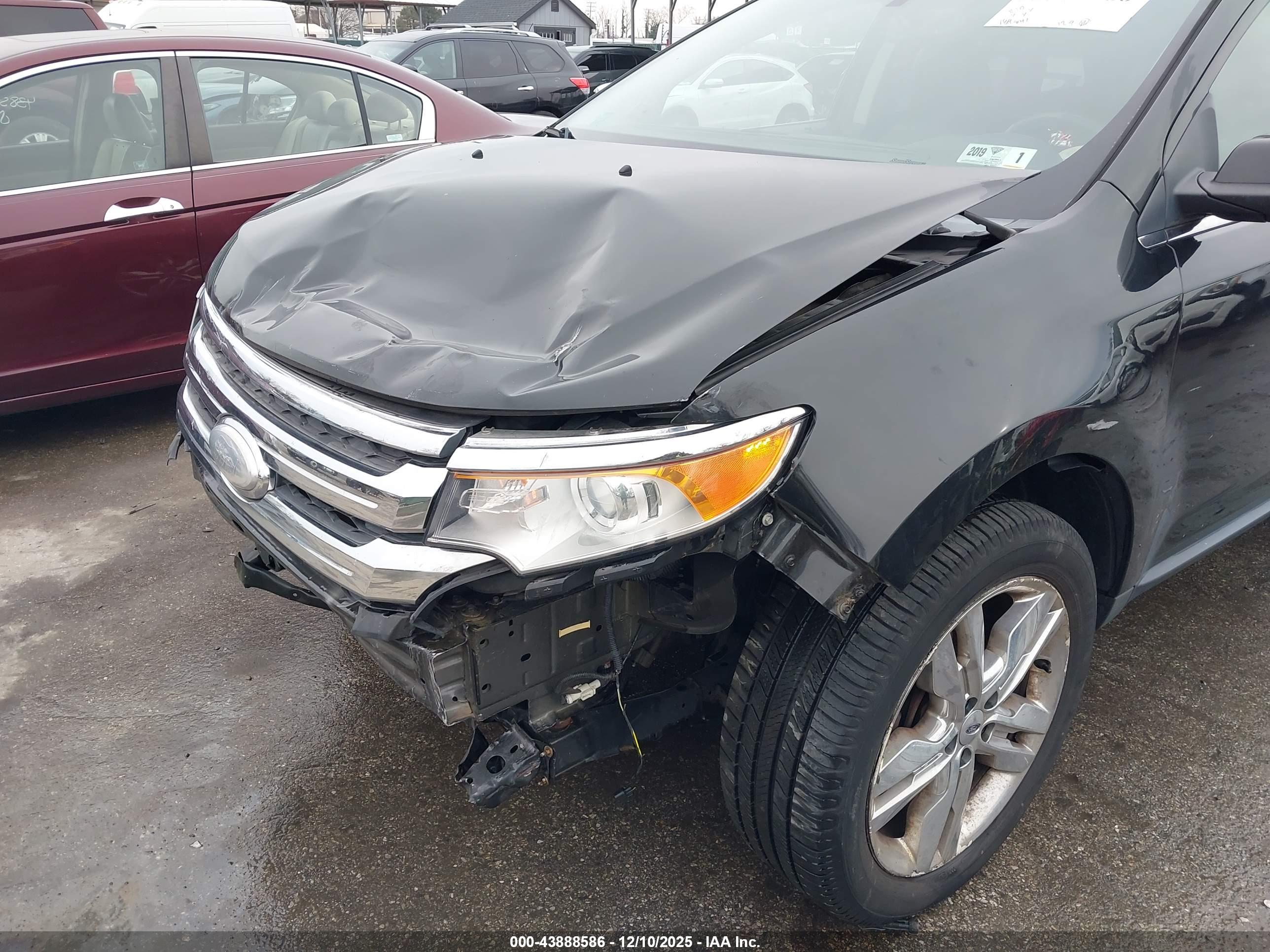 FORD EDGE image 6