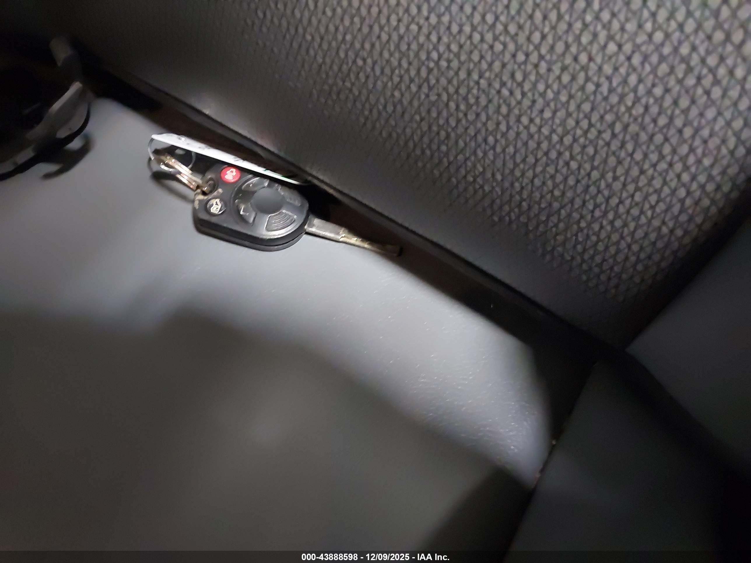 FORD TRANSIT image 11