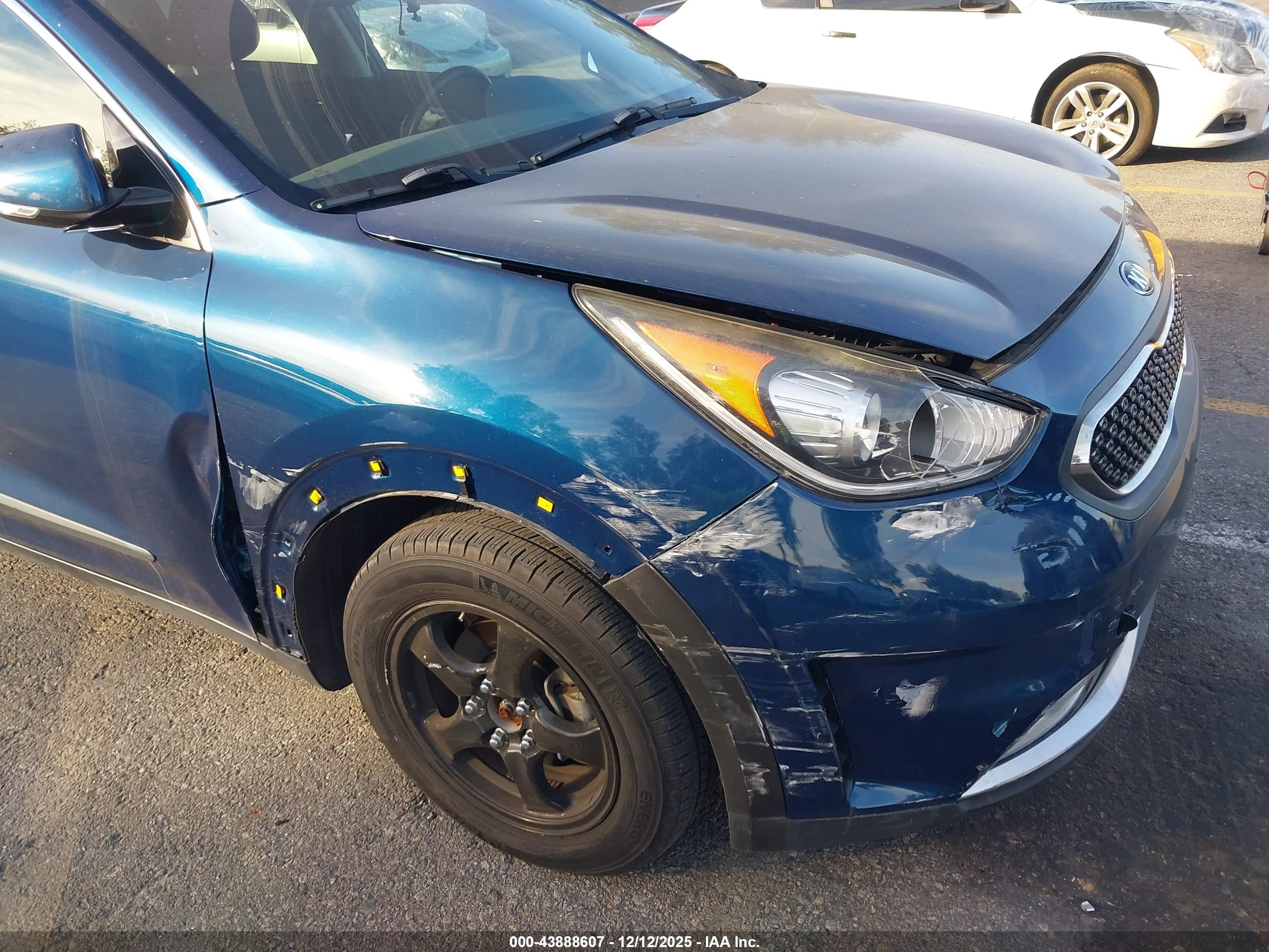 KIA NIRO image 6