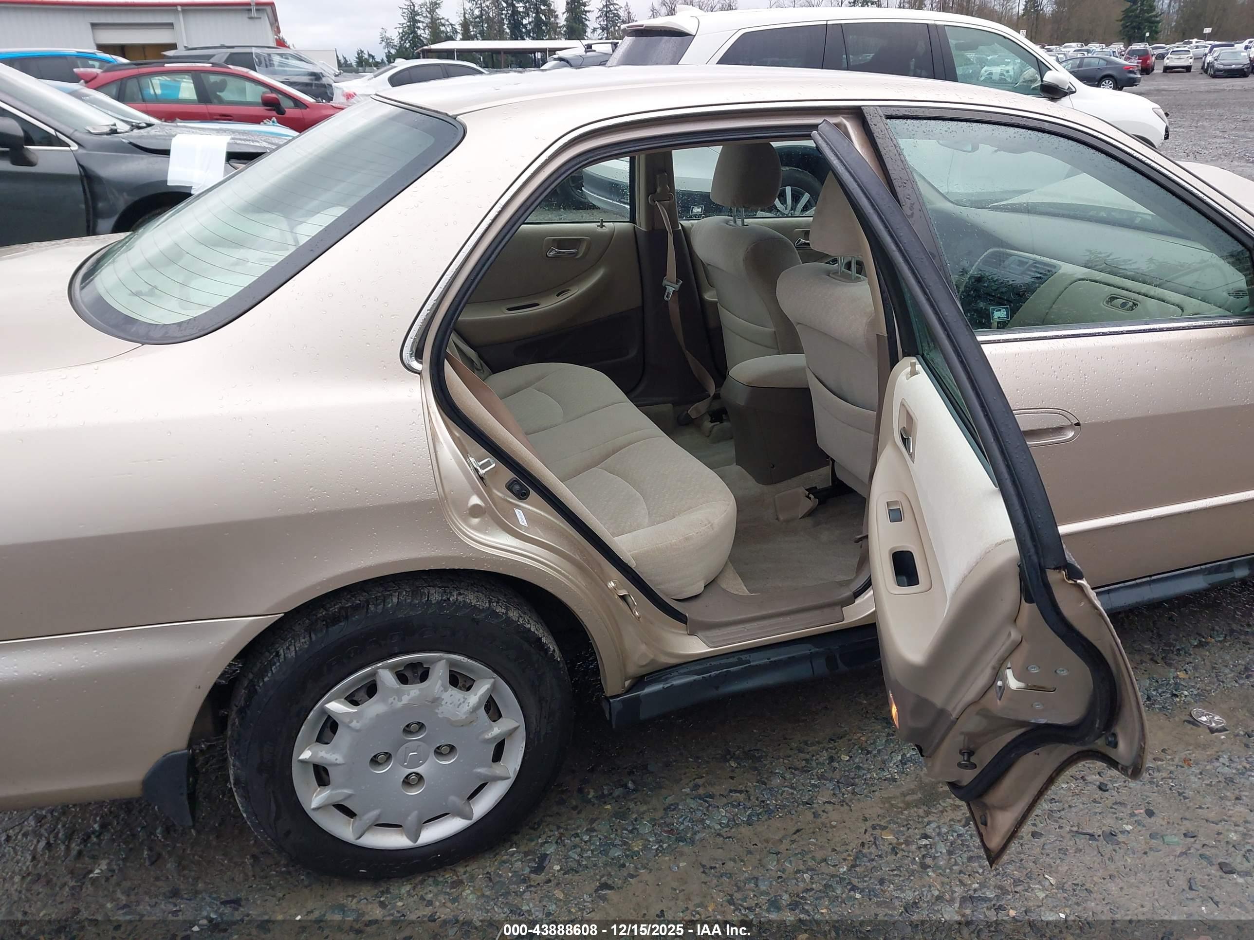 HONDA ACCORD image 8