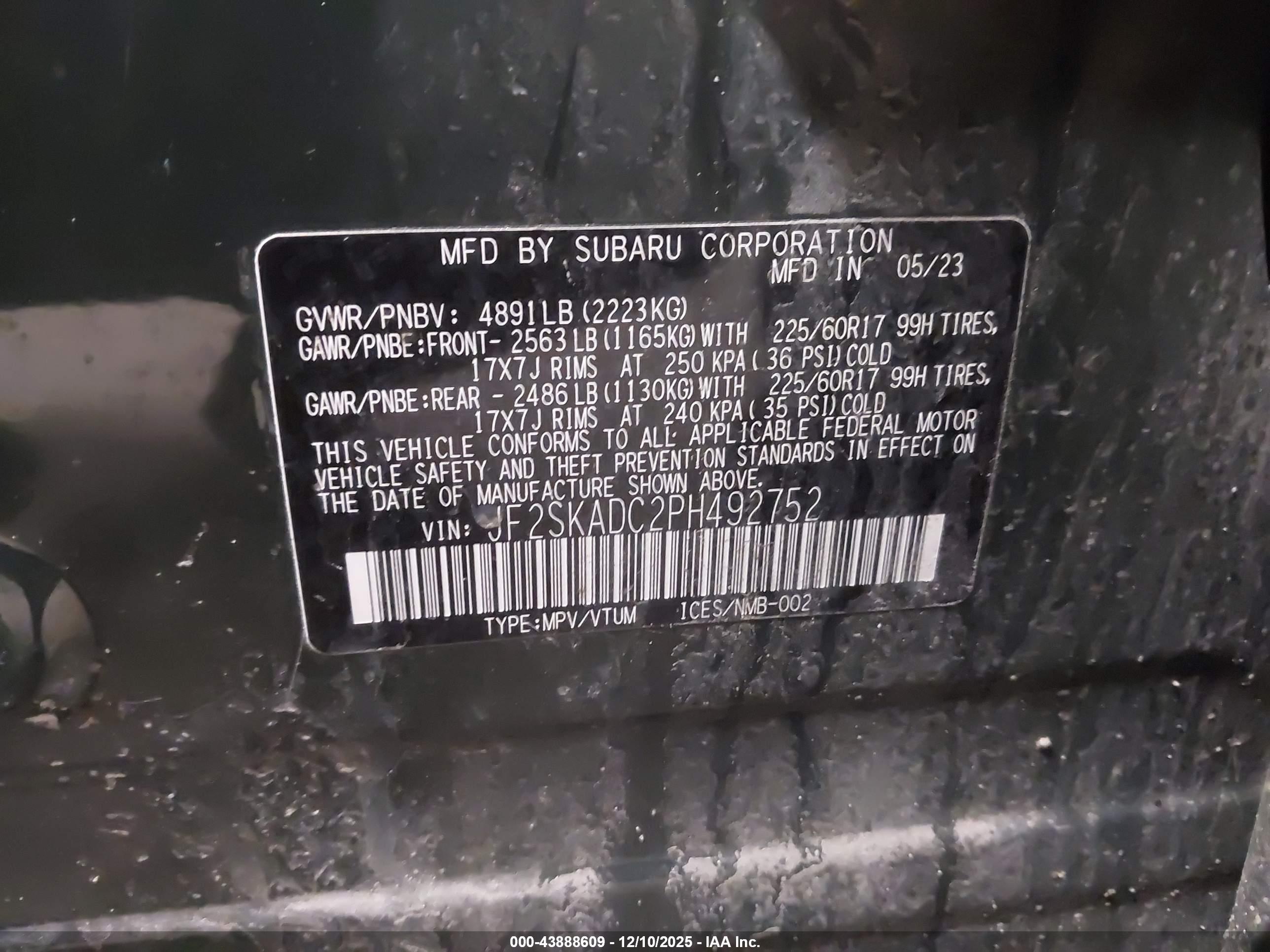 SUBARU FORESTER image 9