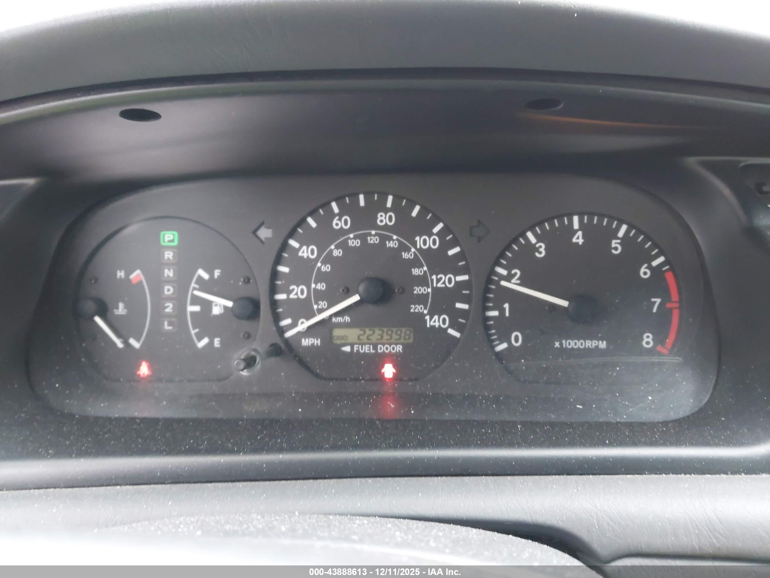 TOYOTA CAMRY image 7