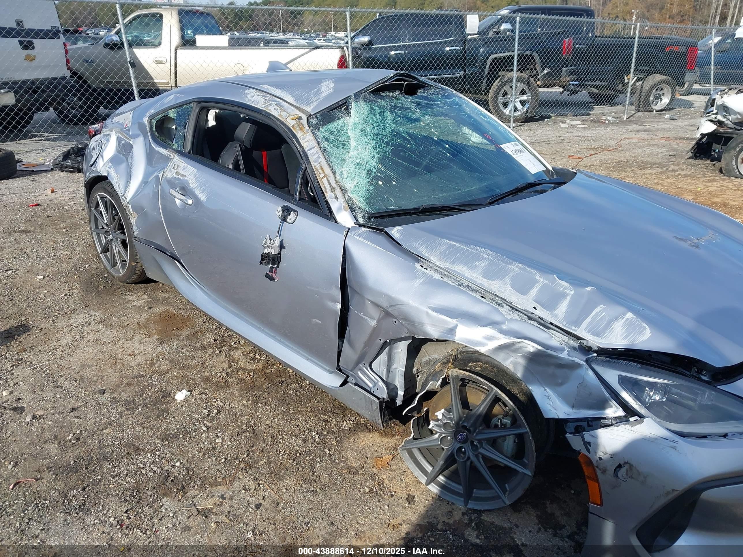 SUBARU BRZ image 6