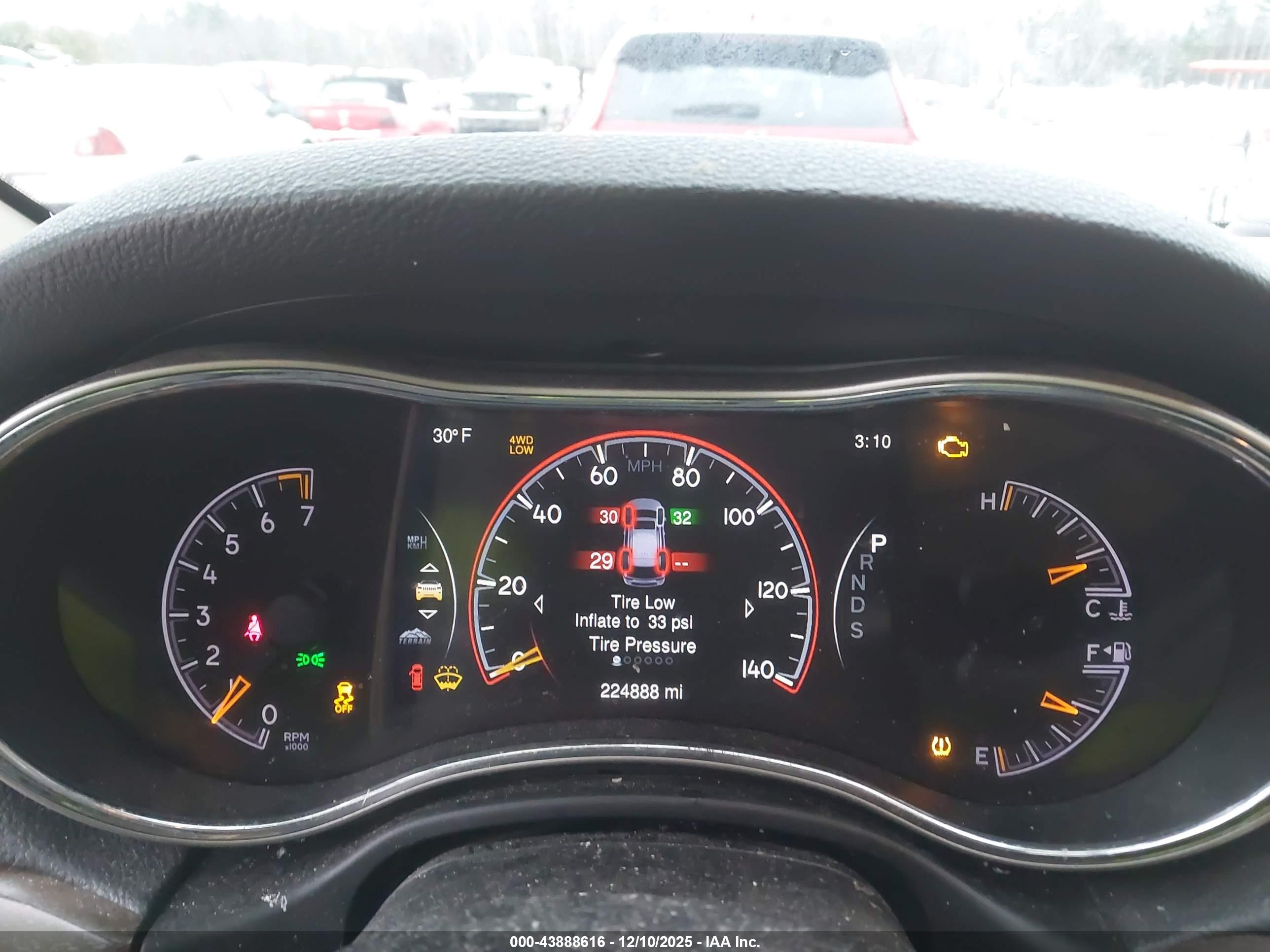 JEEP GRAND image 7