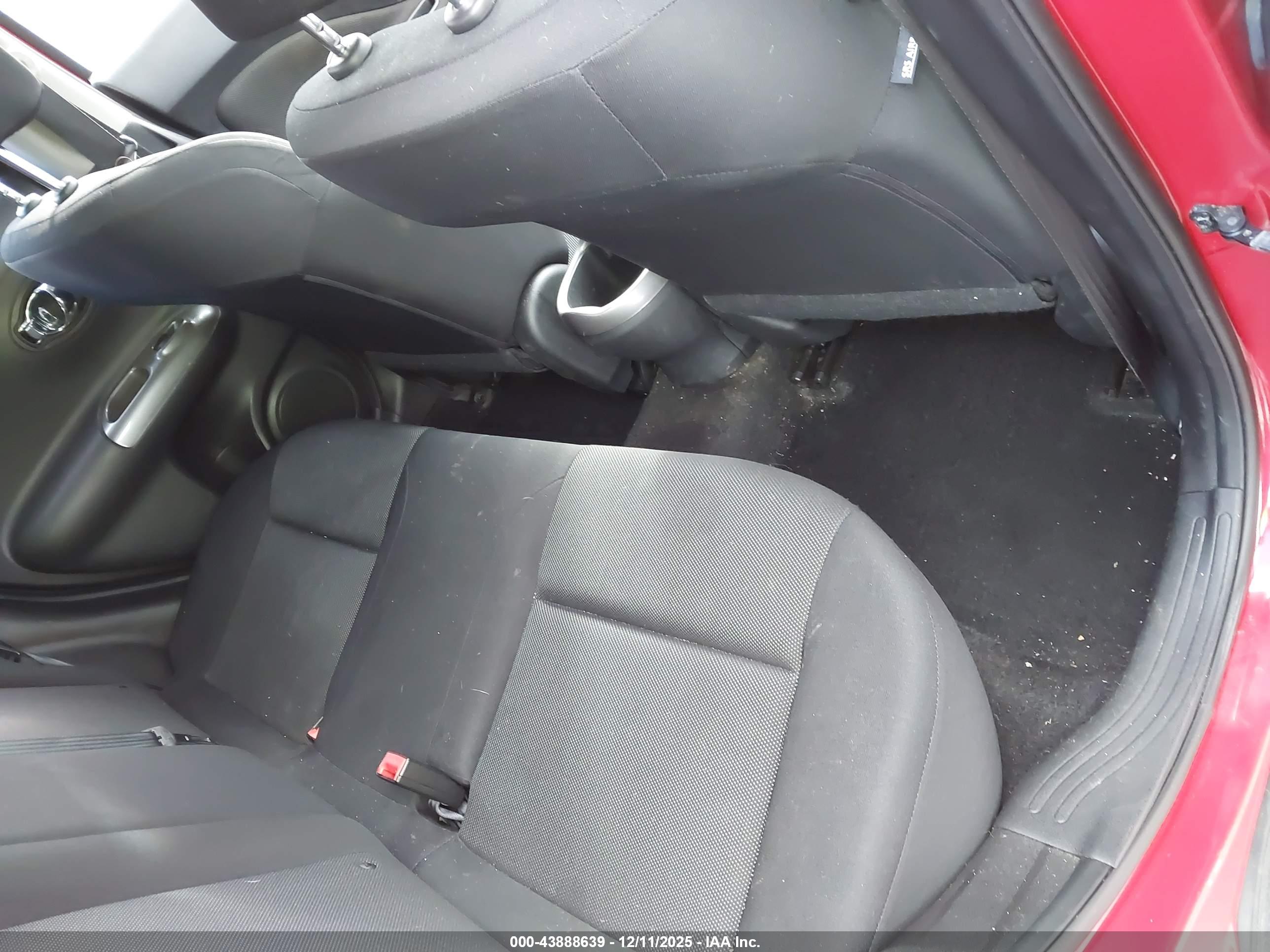 NISSAN JUKE image 8