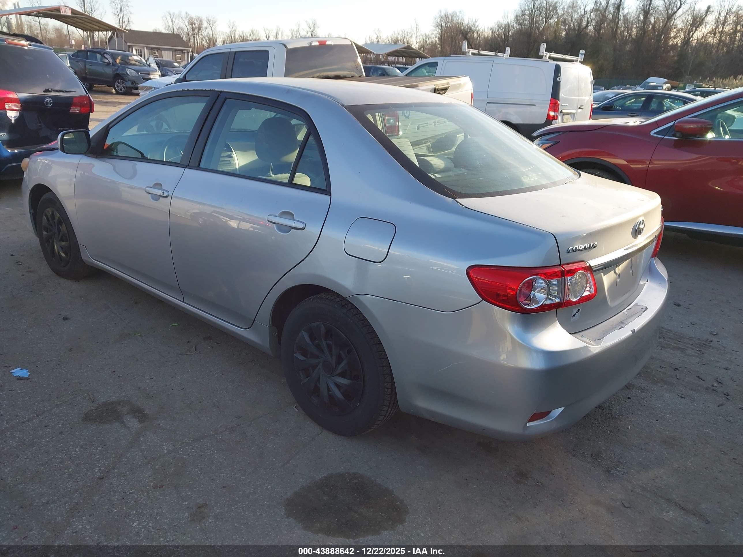 TOYOTA COROLLA image 3