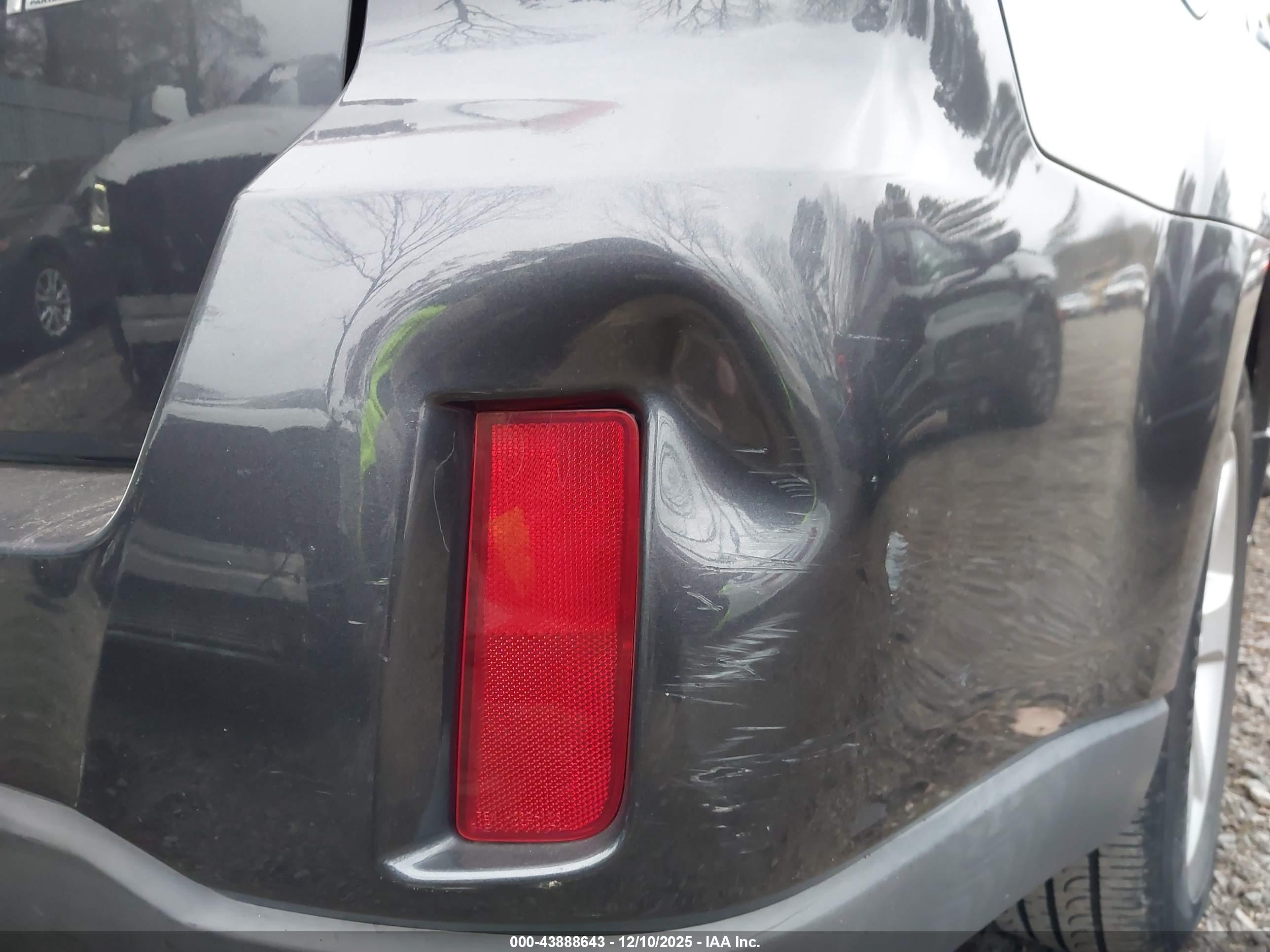 SUBARU OUTBACK image 6