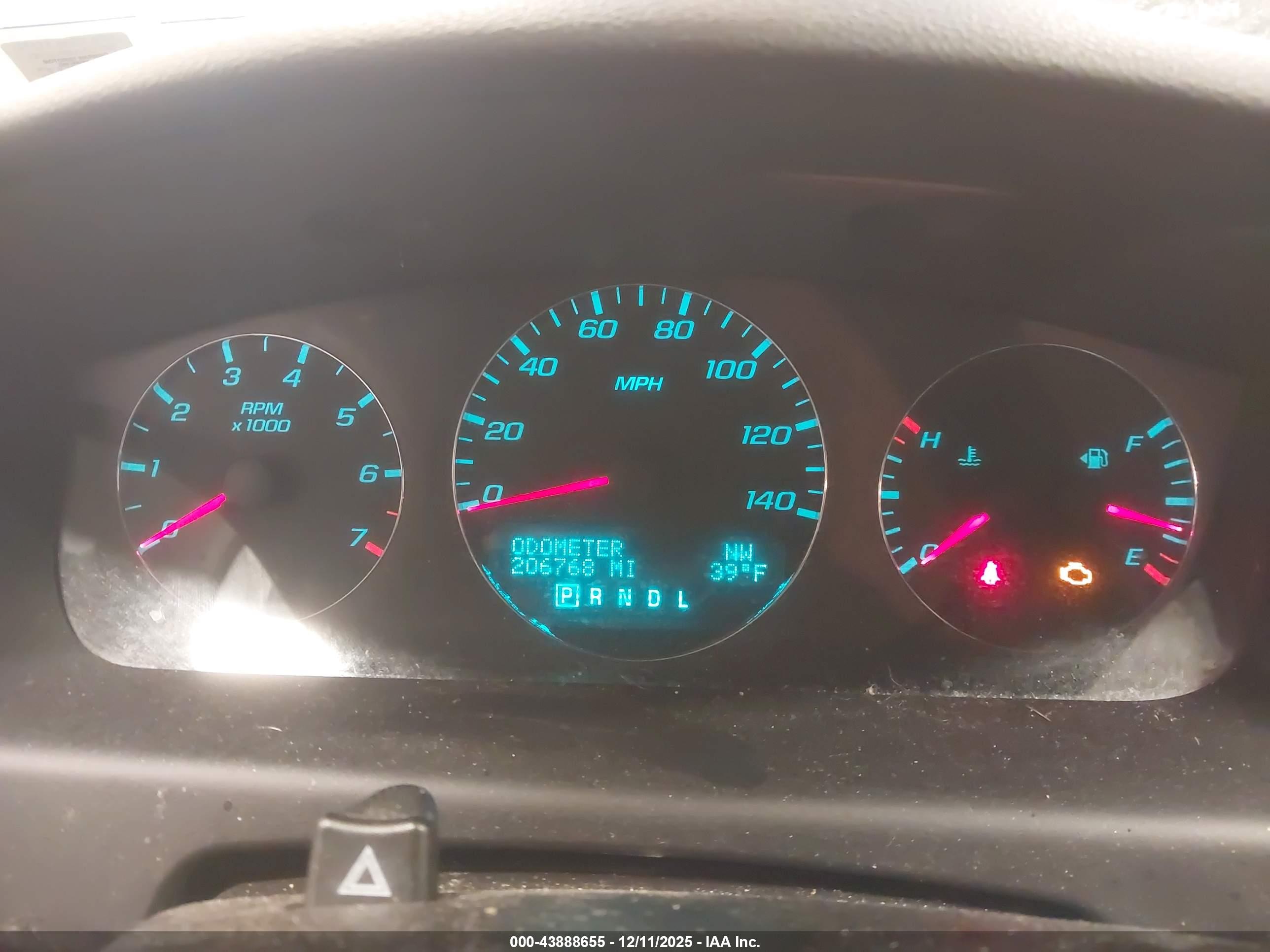 CHEVROLET IMPALA image 7