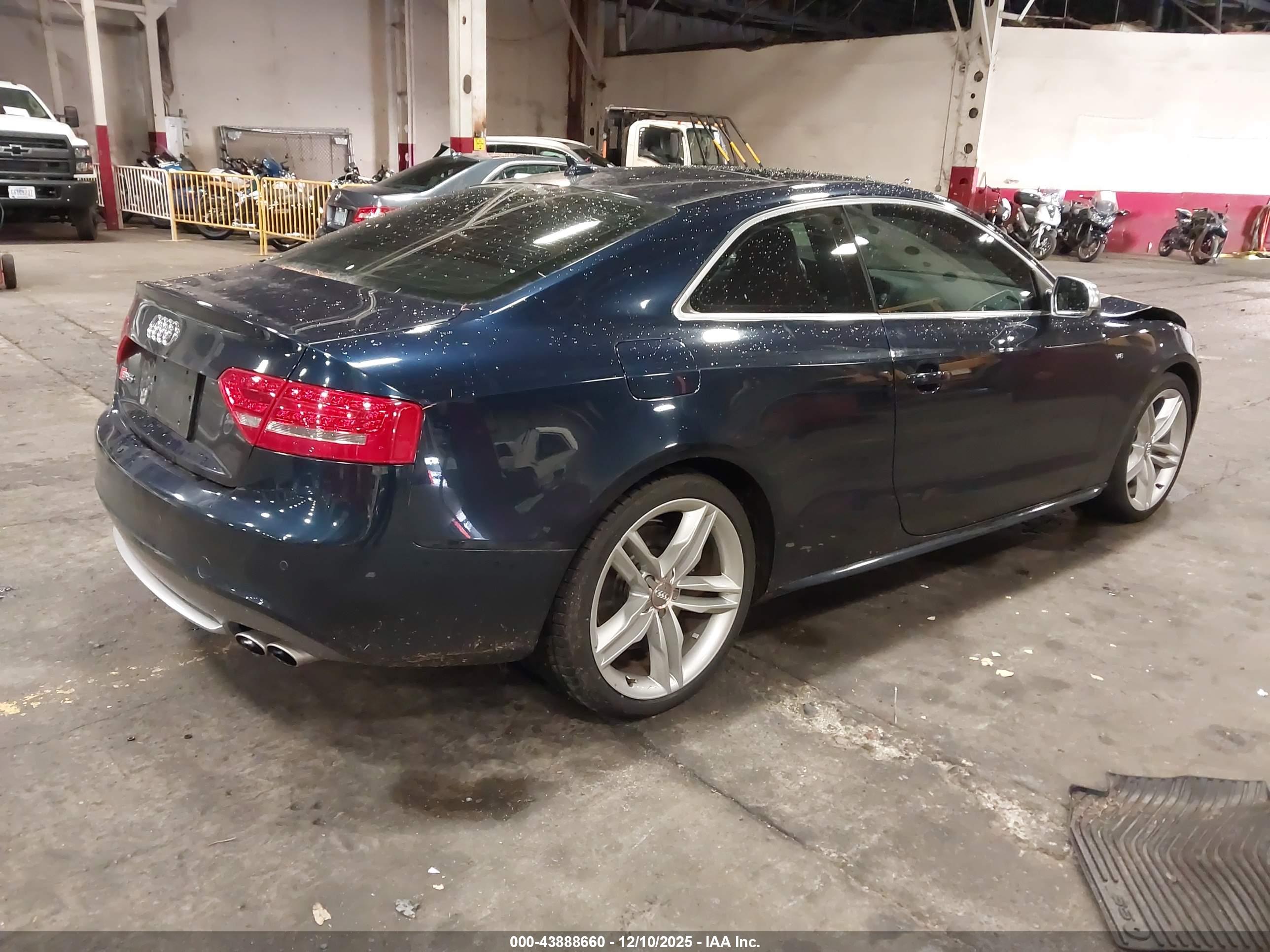 AUDI S5 image 4