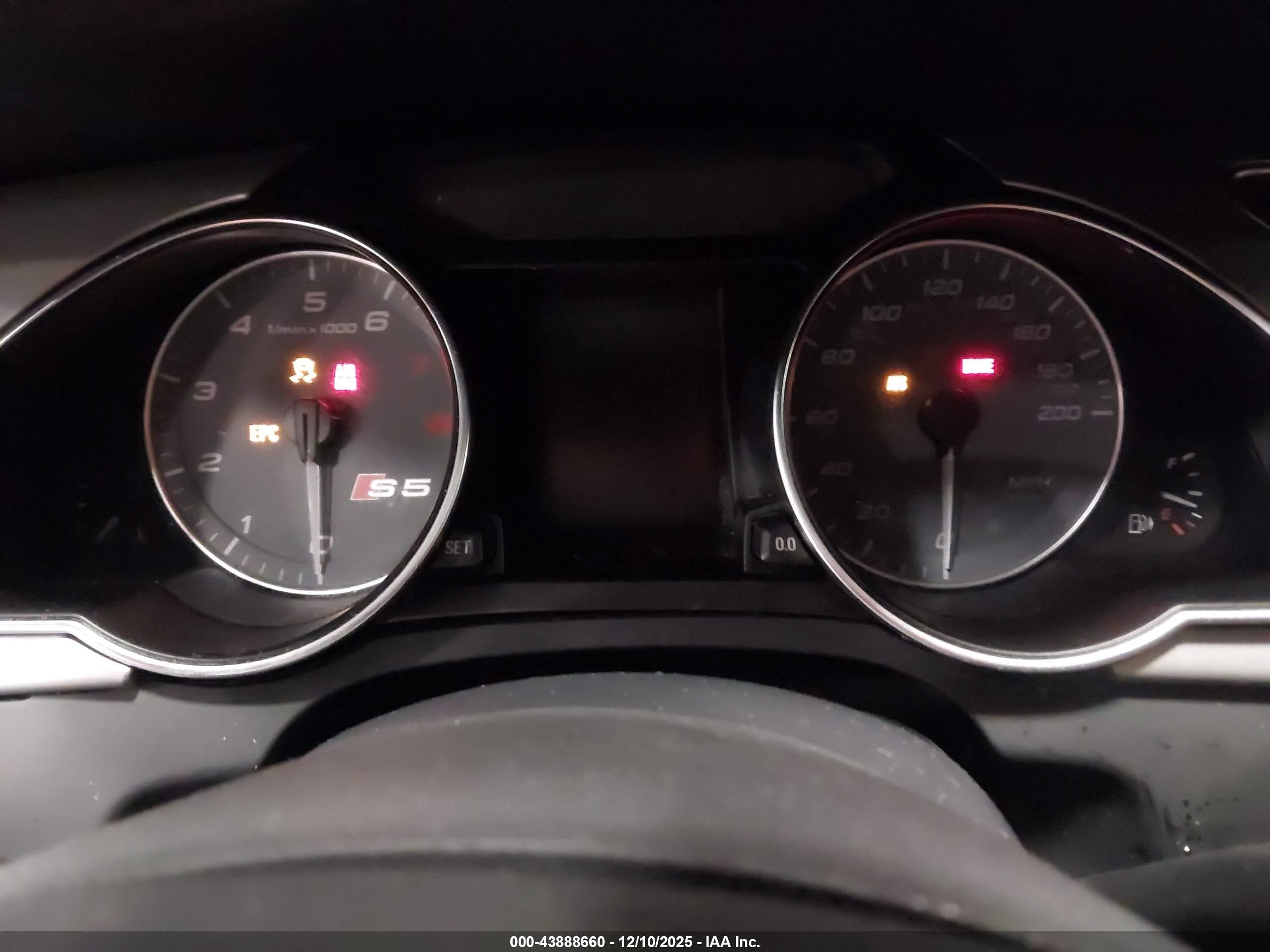 AUDI S5 image 7
