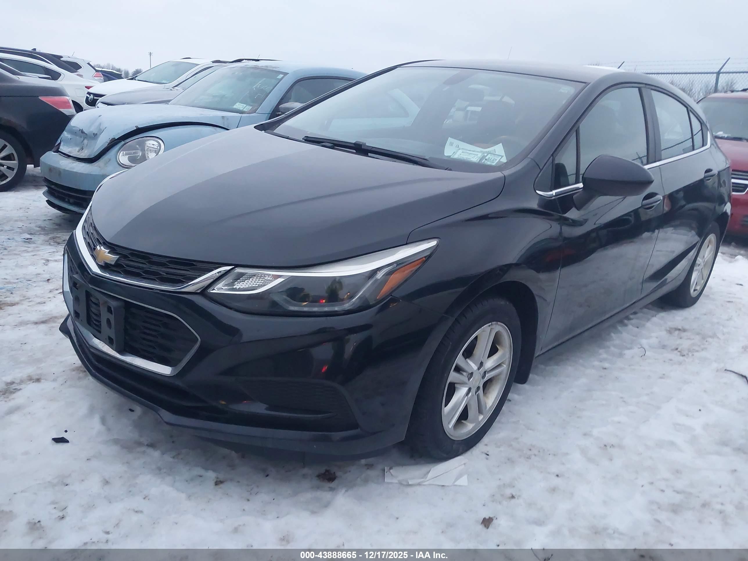 CHEVROLET CRUZE image 2