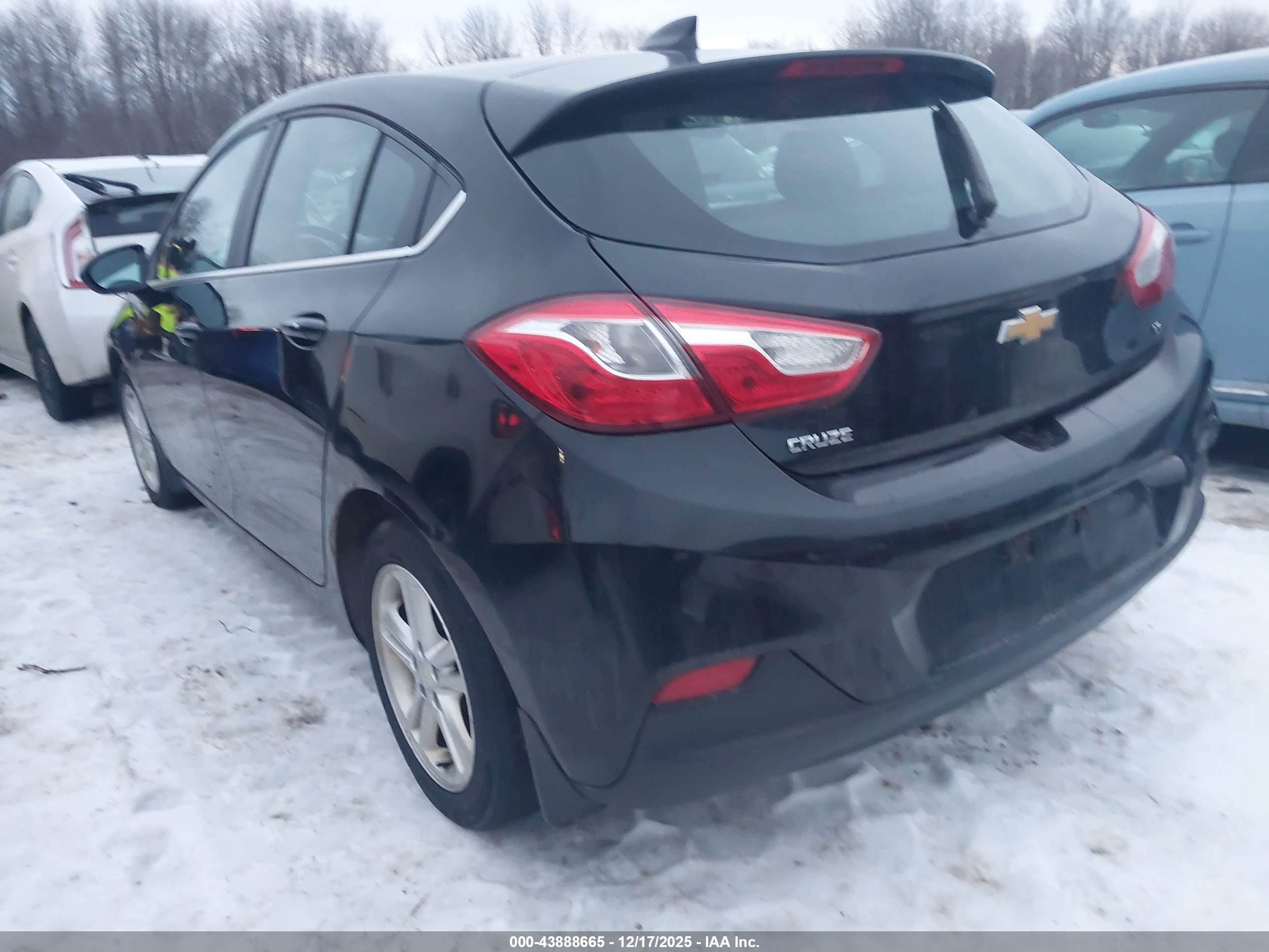 CHEVROLET CRUZE image 3