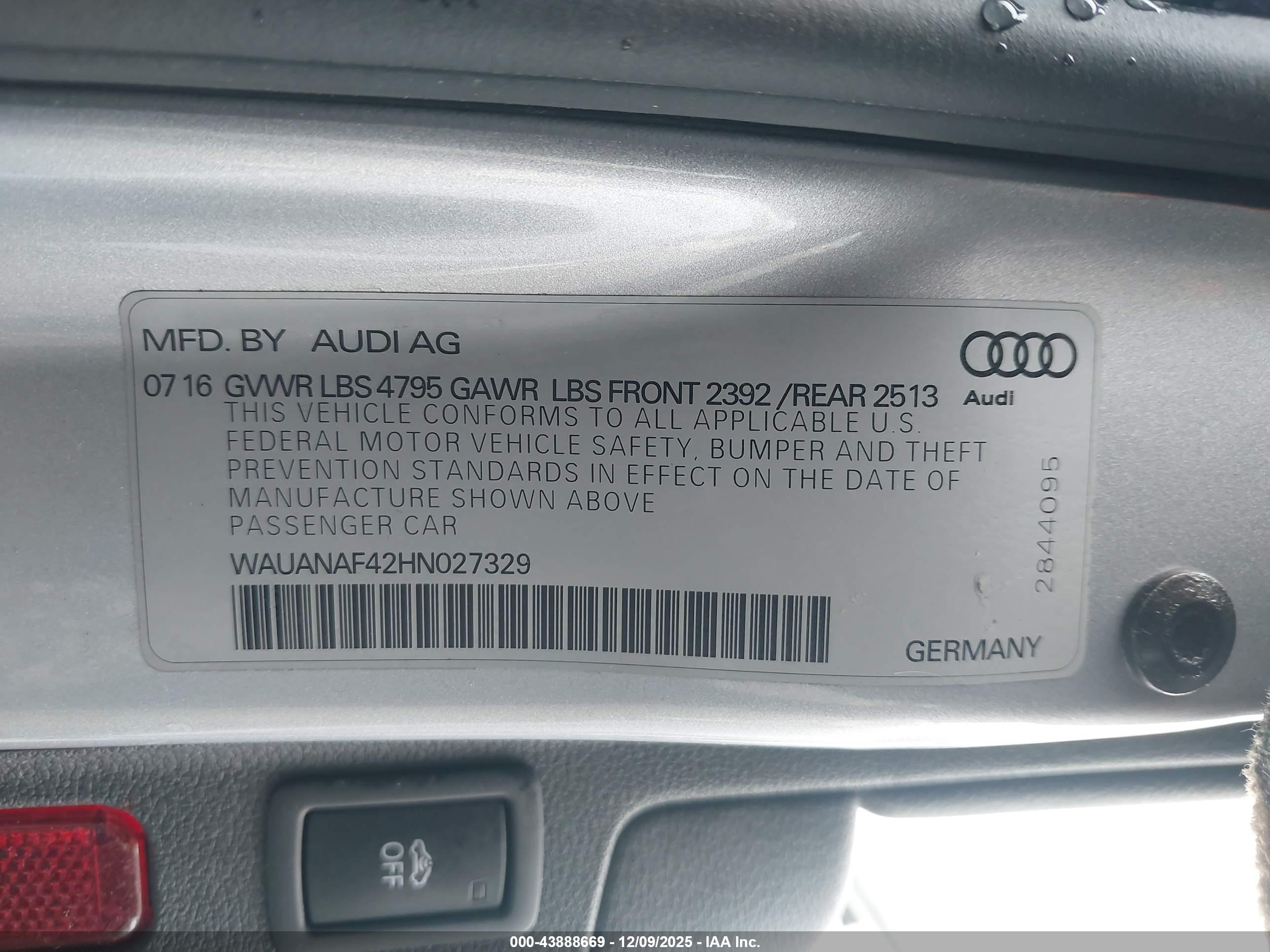 AUDI A4 image 9