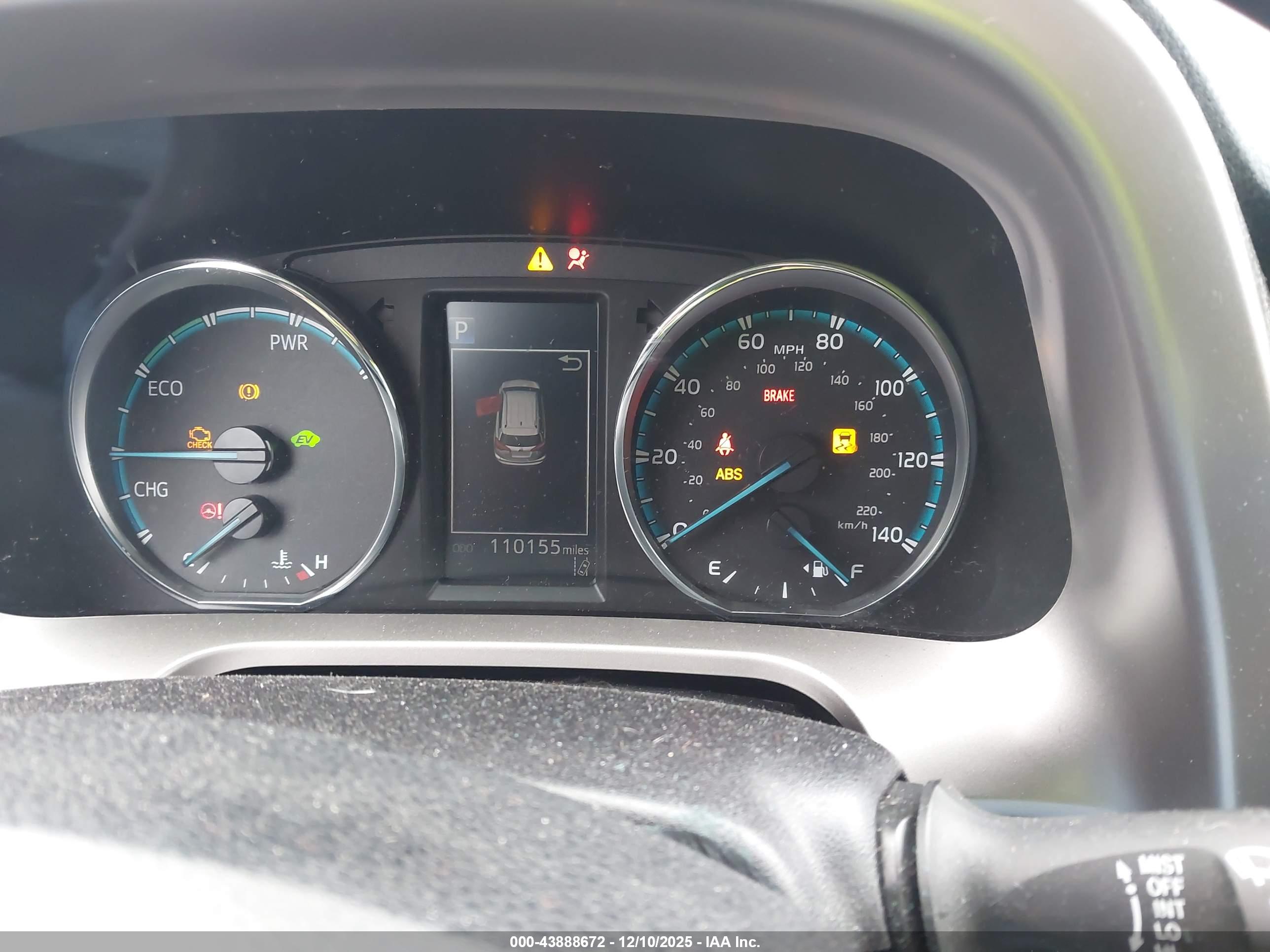 TOYOTA RAV4 image 7