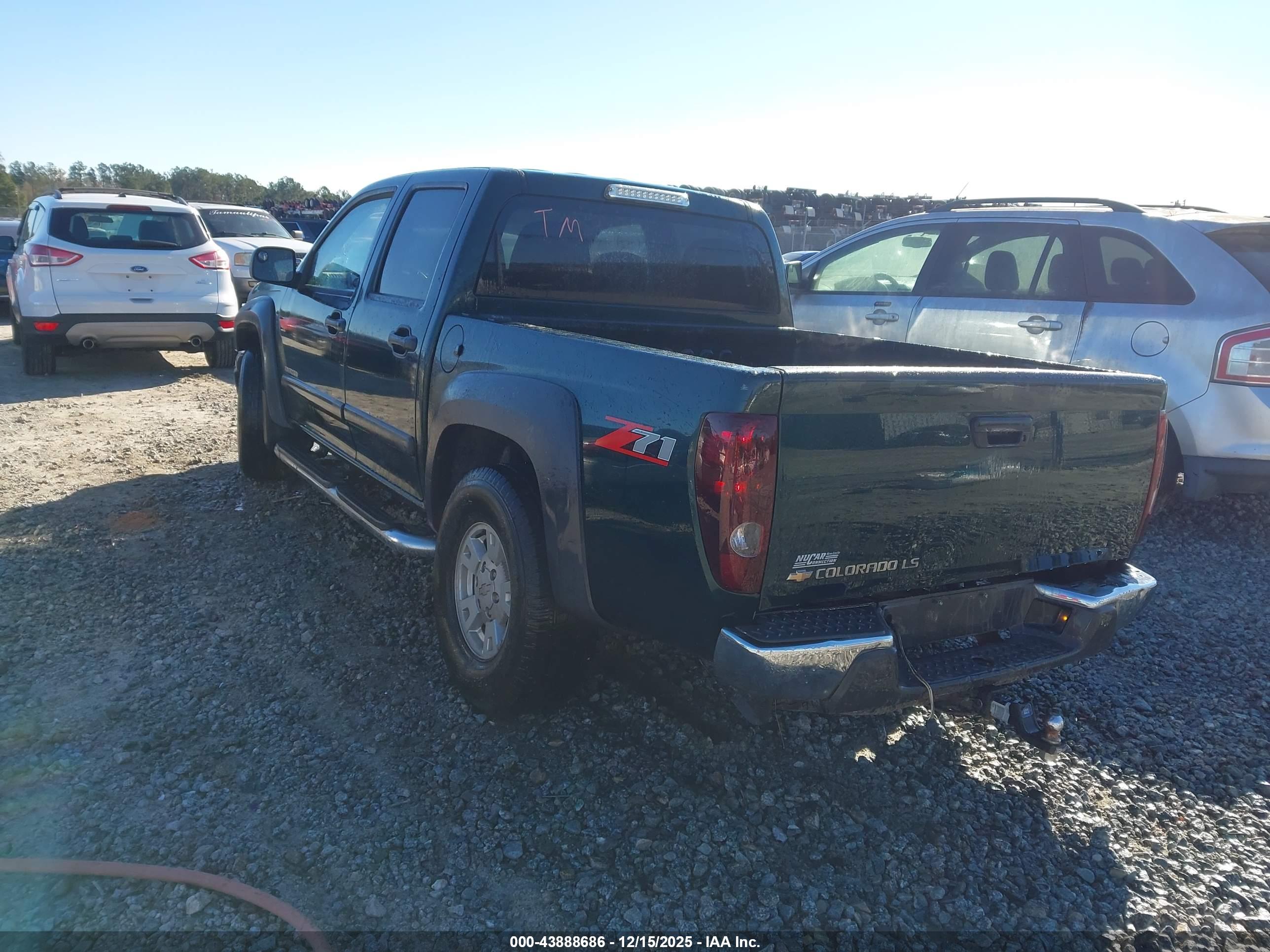 CHEVROLET COLORADO image 3
