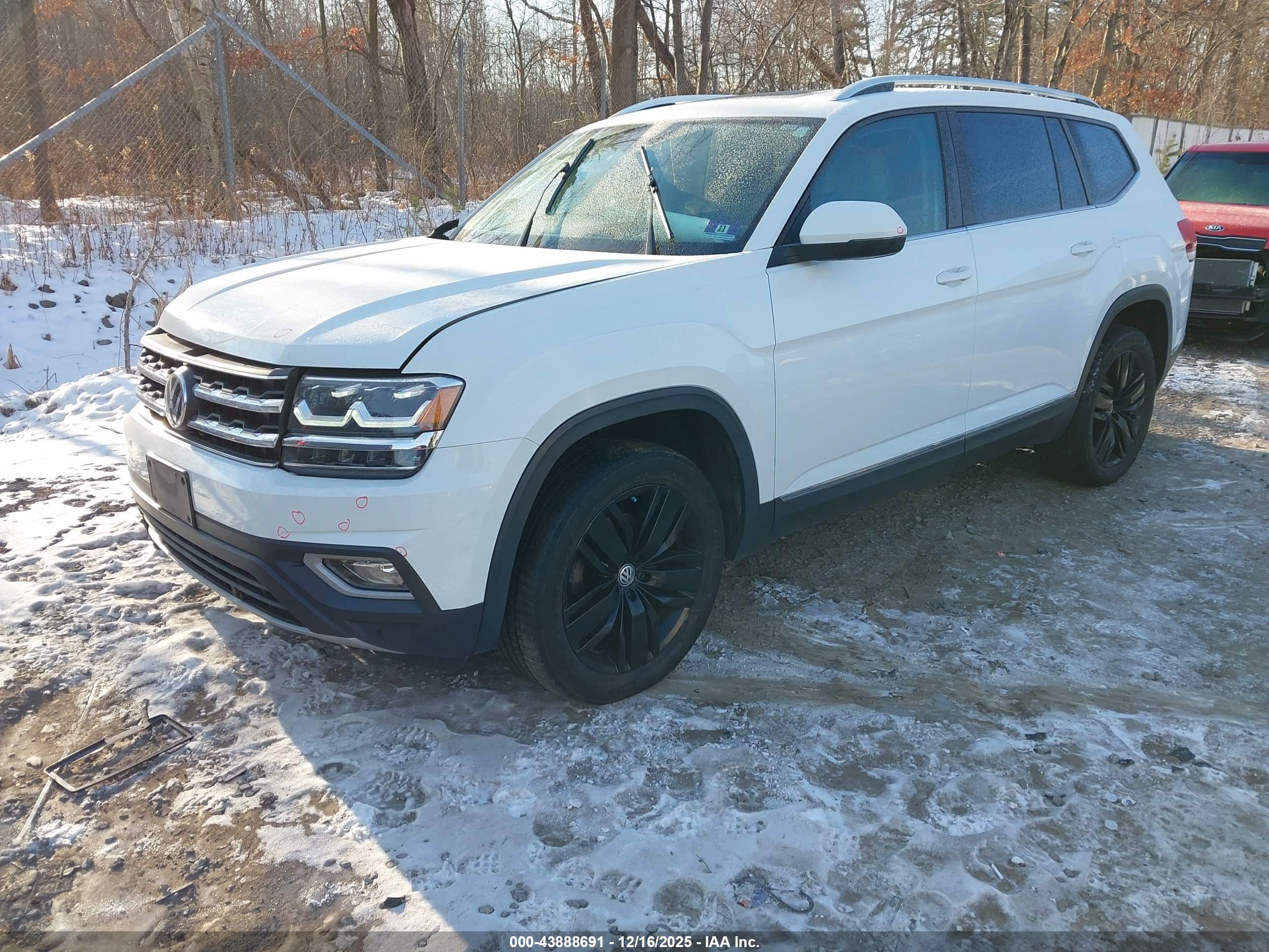 VOLKSWAGEN ATLAS image 2