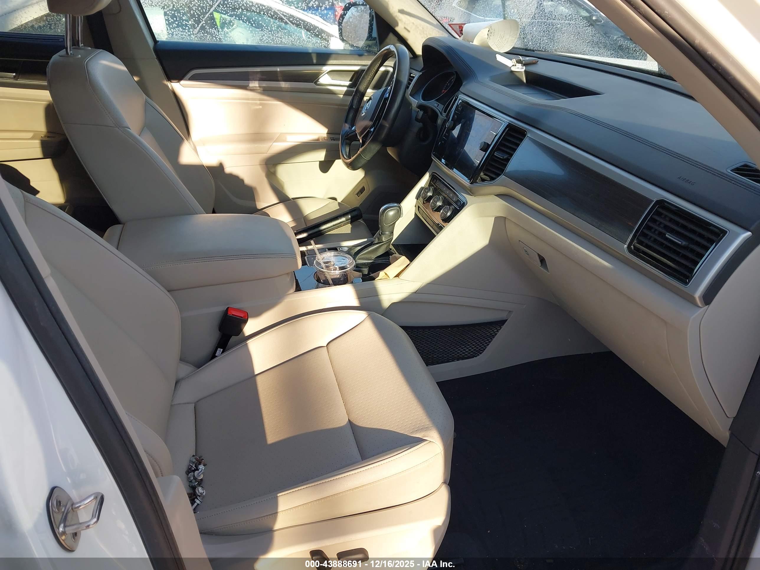 VOLKSWAGEN ATLAS image 5