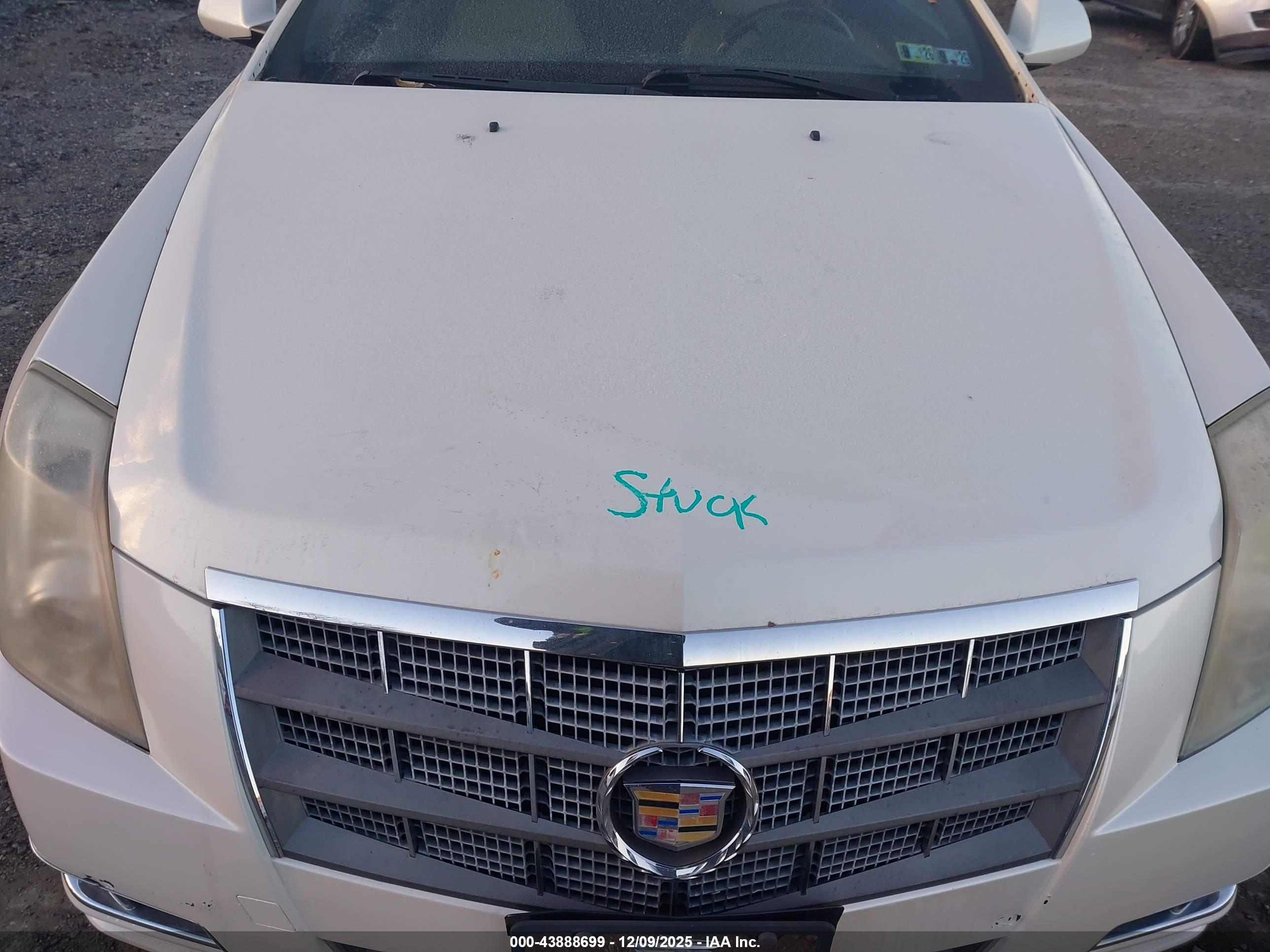 CADILLAC CTS image 10