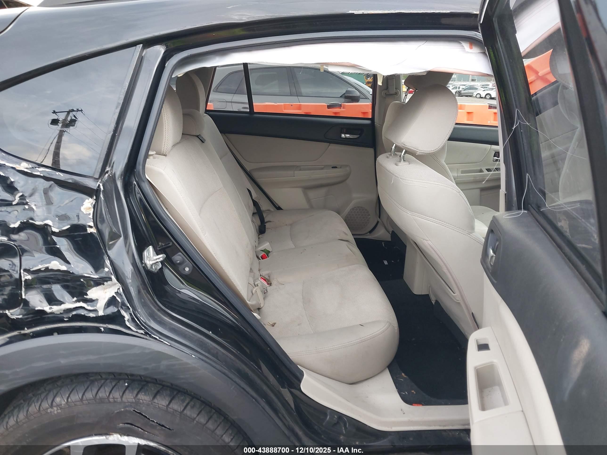 SUBARU XV image 8