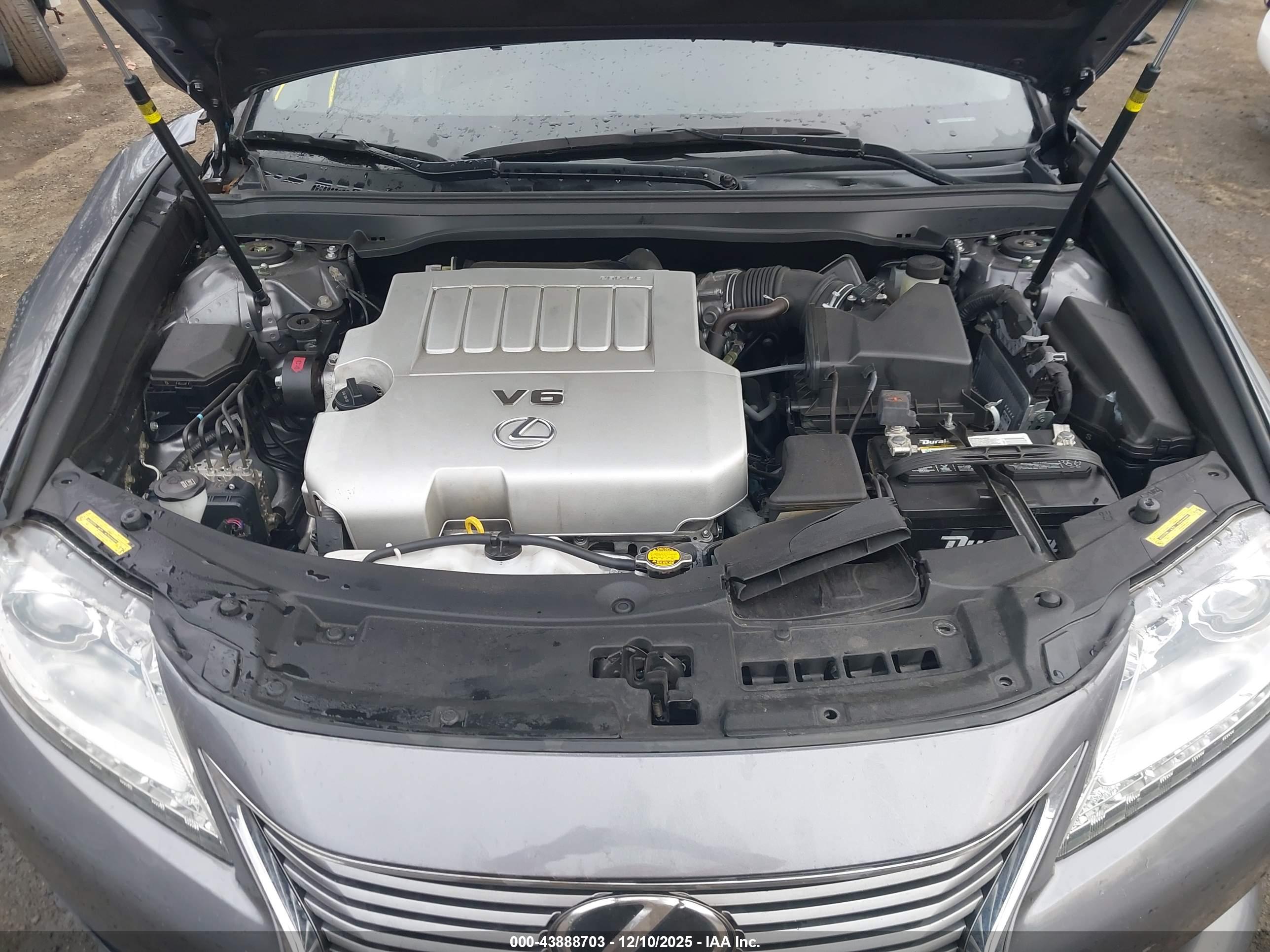 LEXUS ES image 10