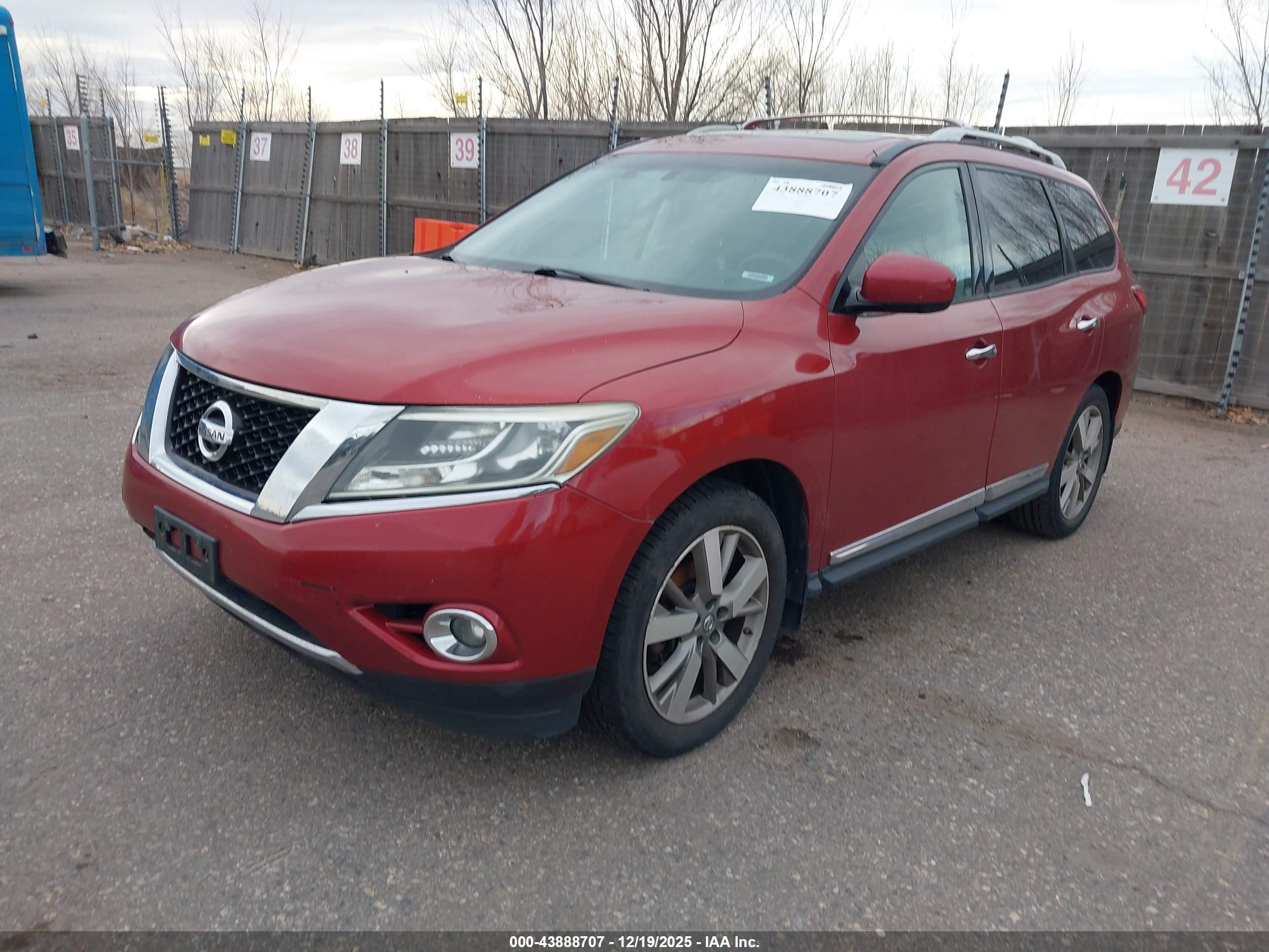 NISSAN PATHFINDER image 2