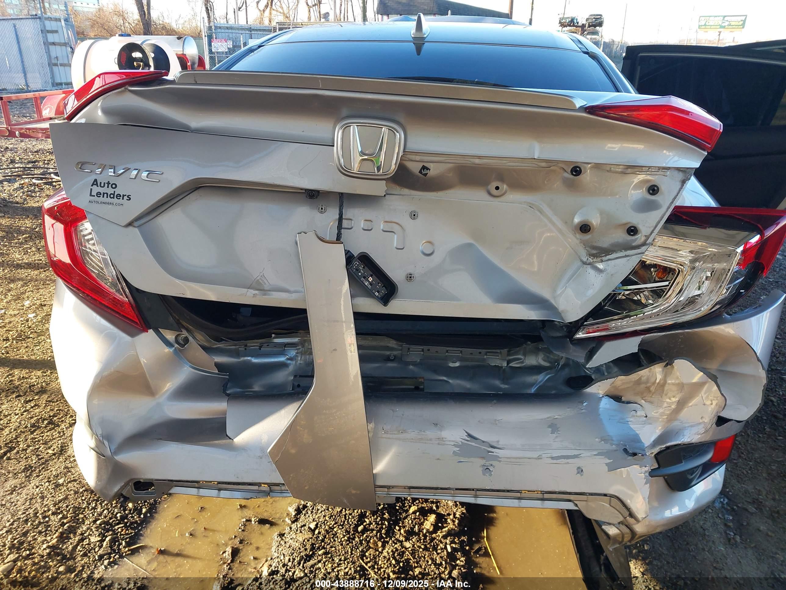 HONDA CIVIC image 6