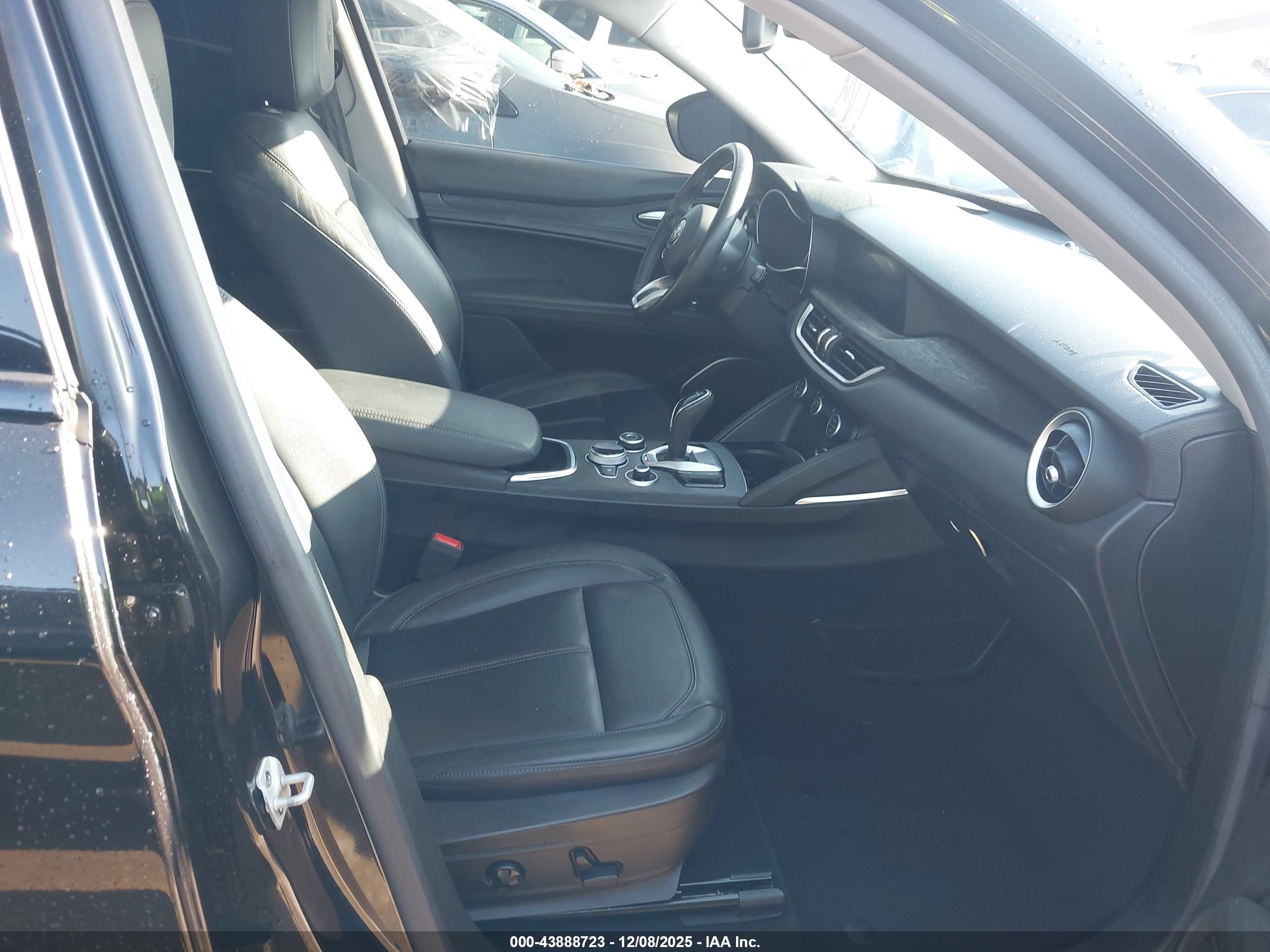 ALFA ROMEO image 5