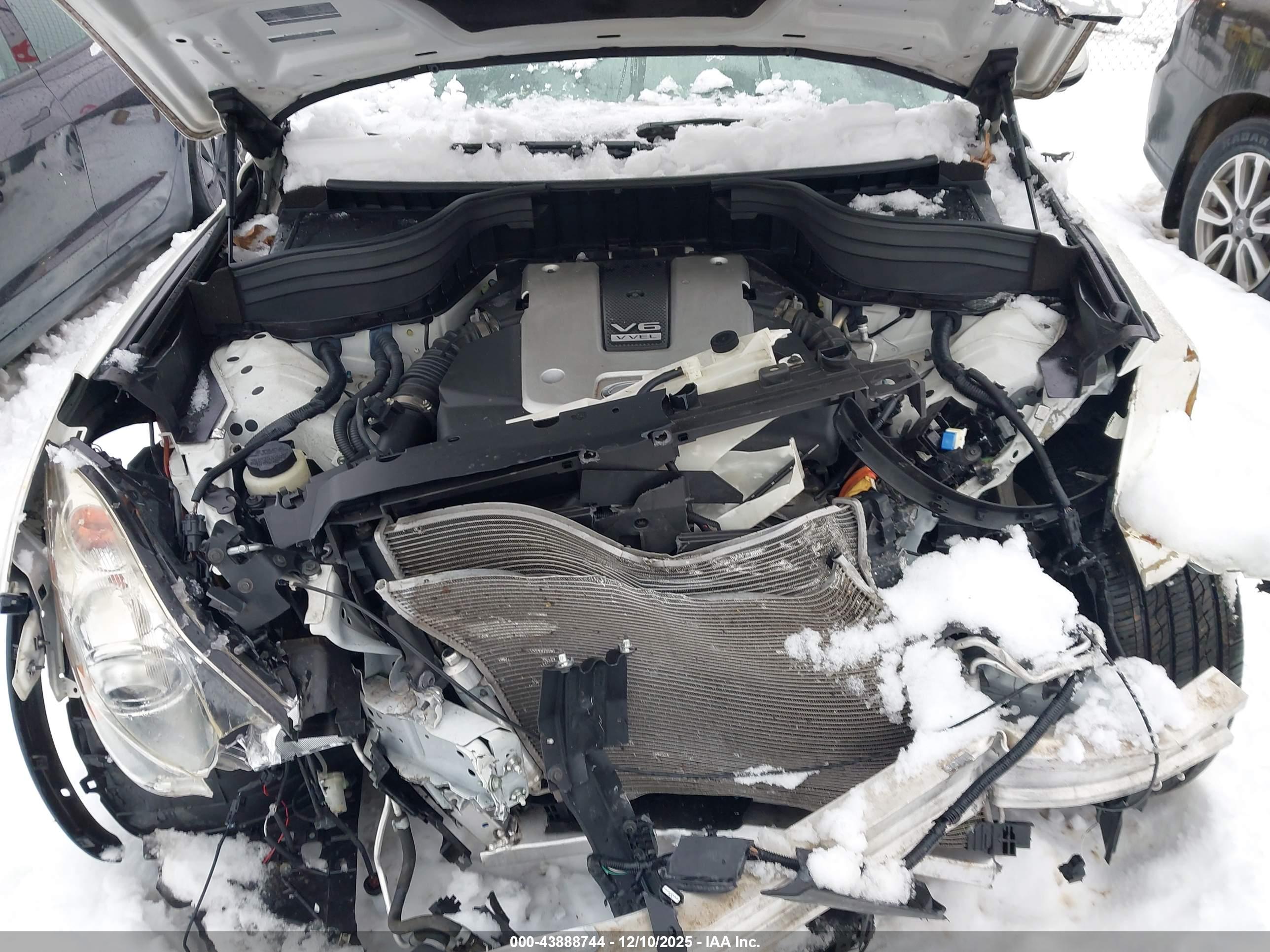INFINITI QX50 image 10