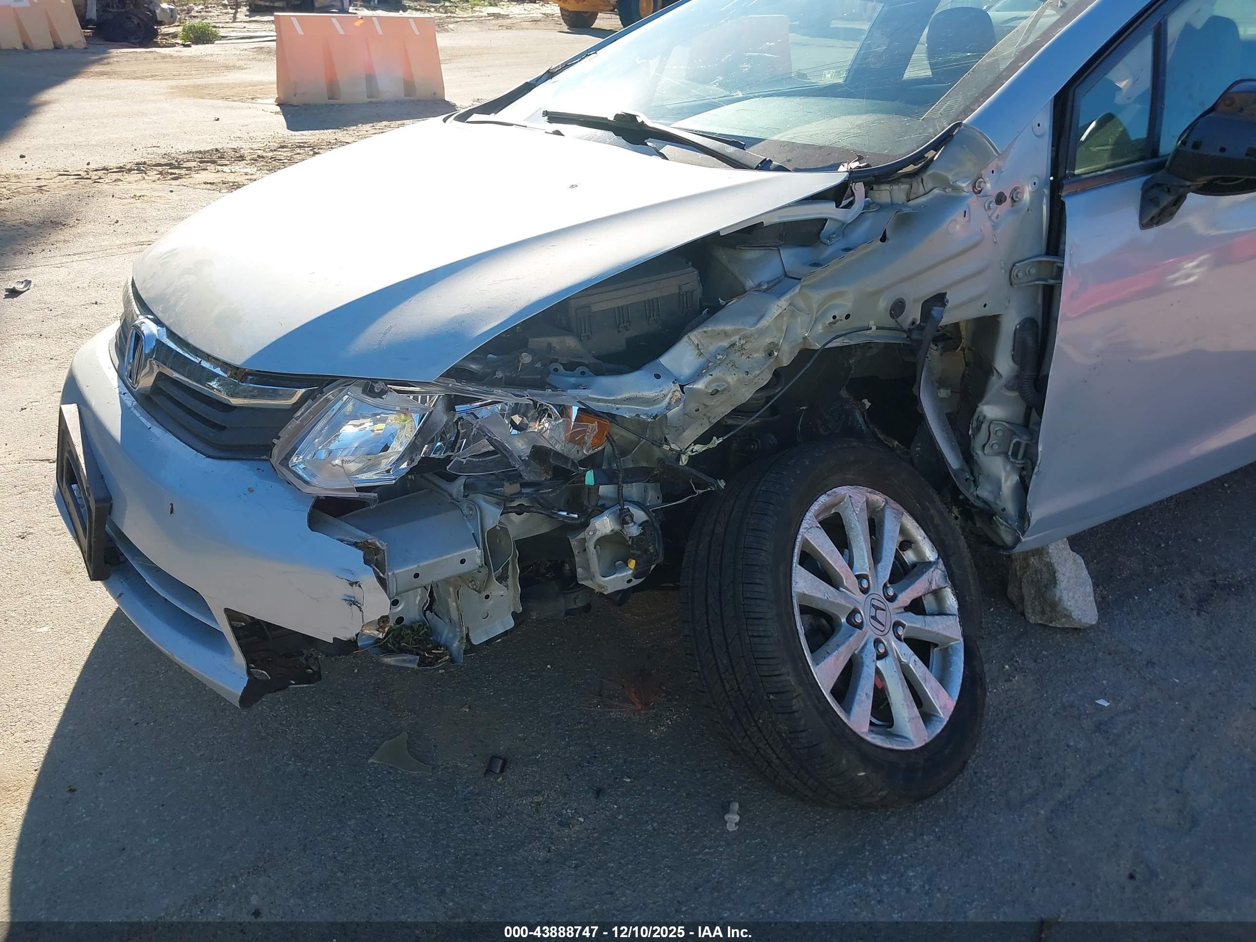 HONDA CIVIC image 6