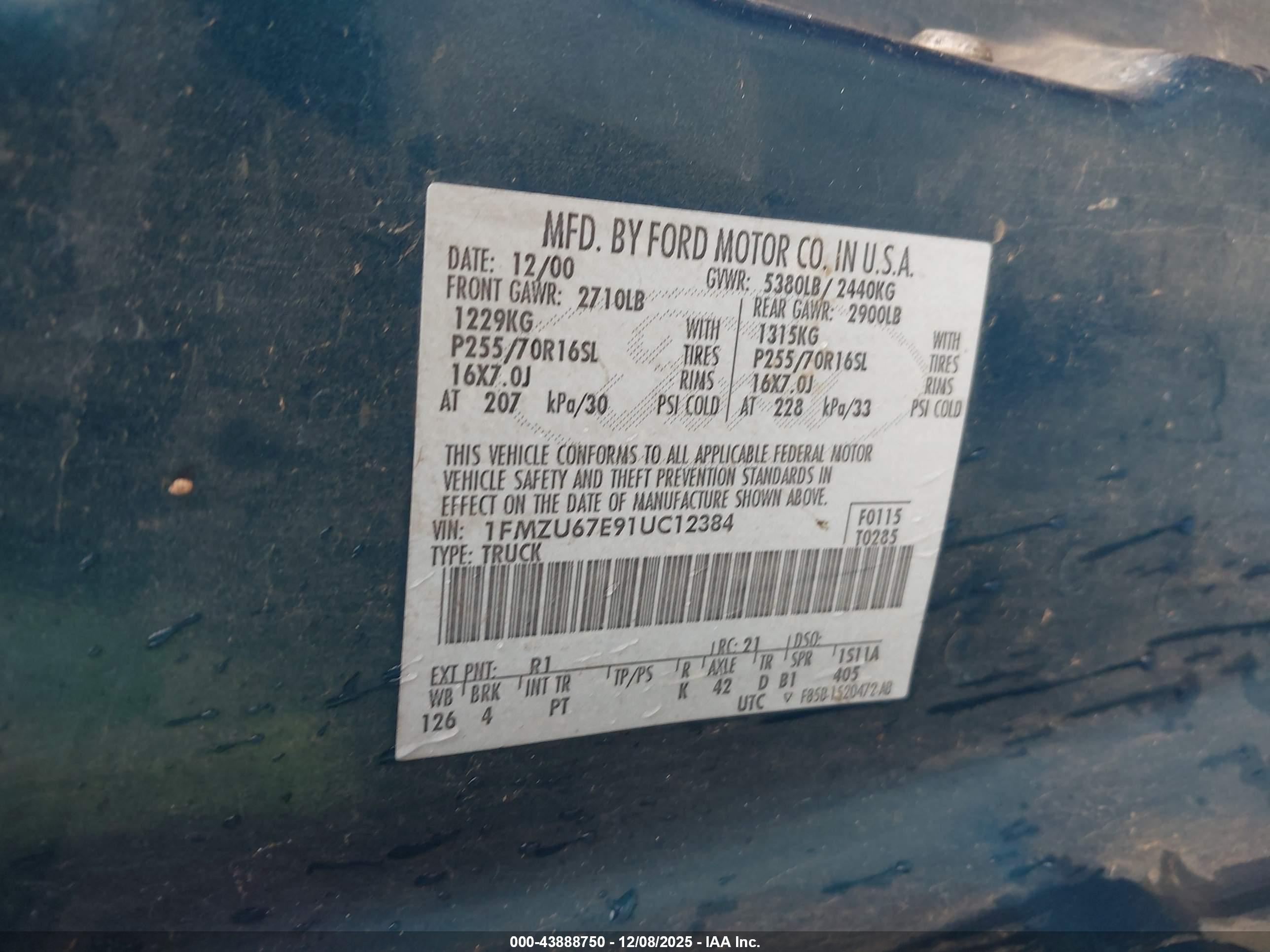 FORD EXPLORER image 9