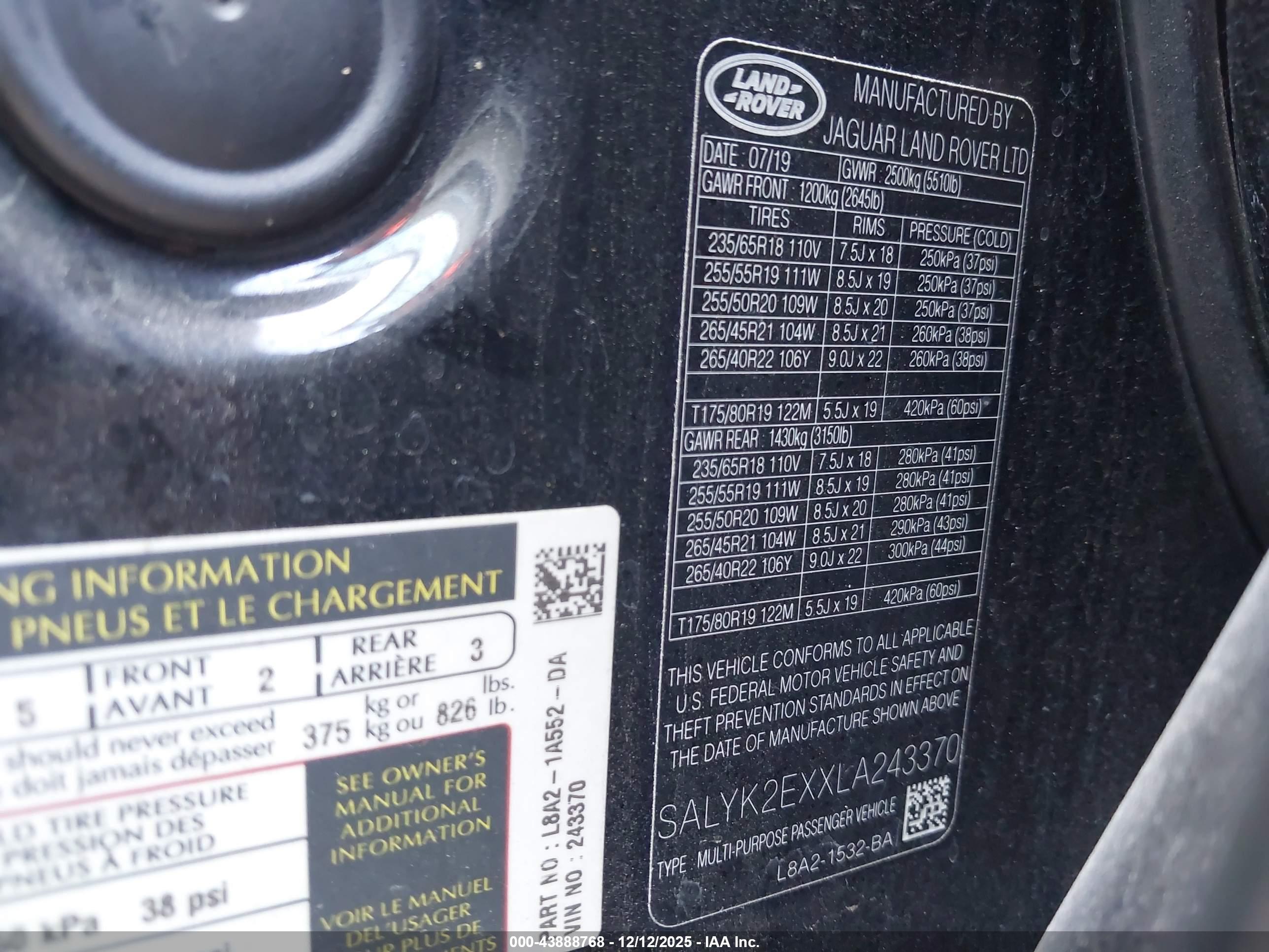 LAND ROVER image 9