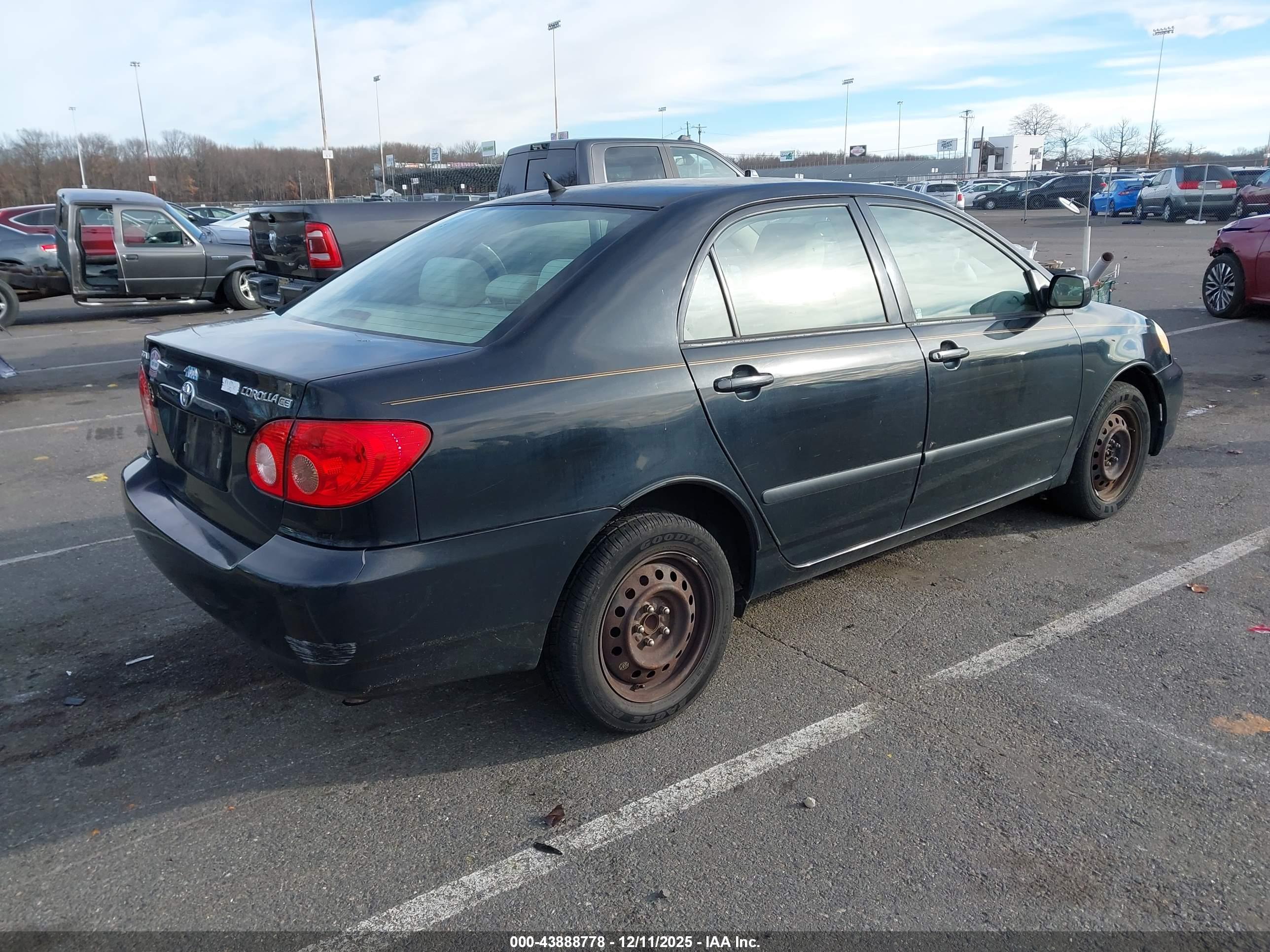 TOYOTA COROLLA image 4