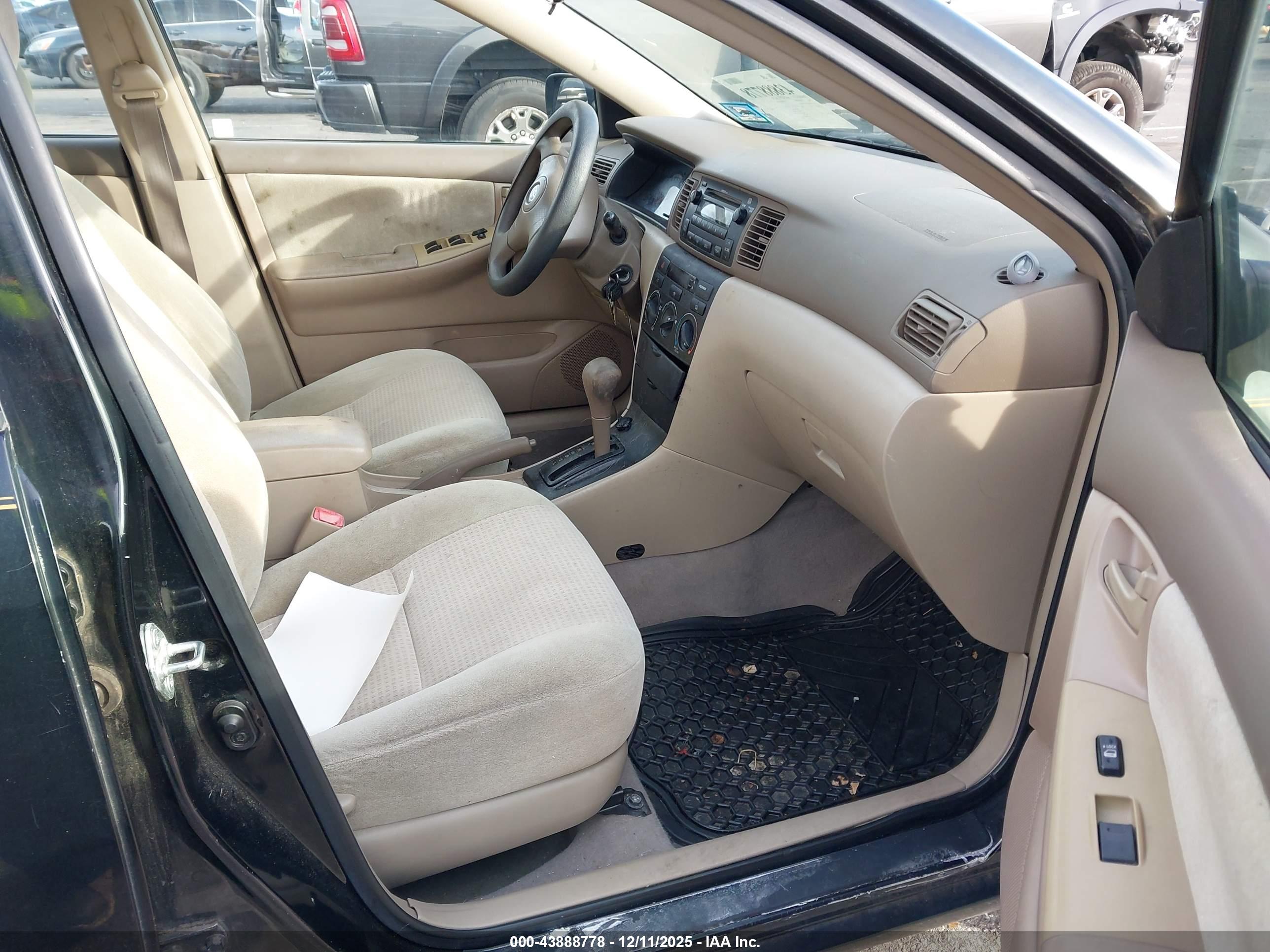 TOYOTA COROLLA image 5