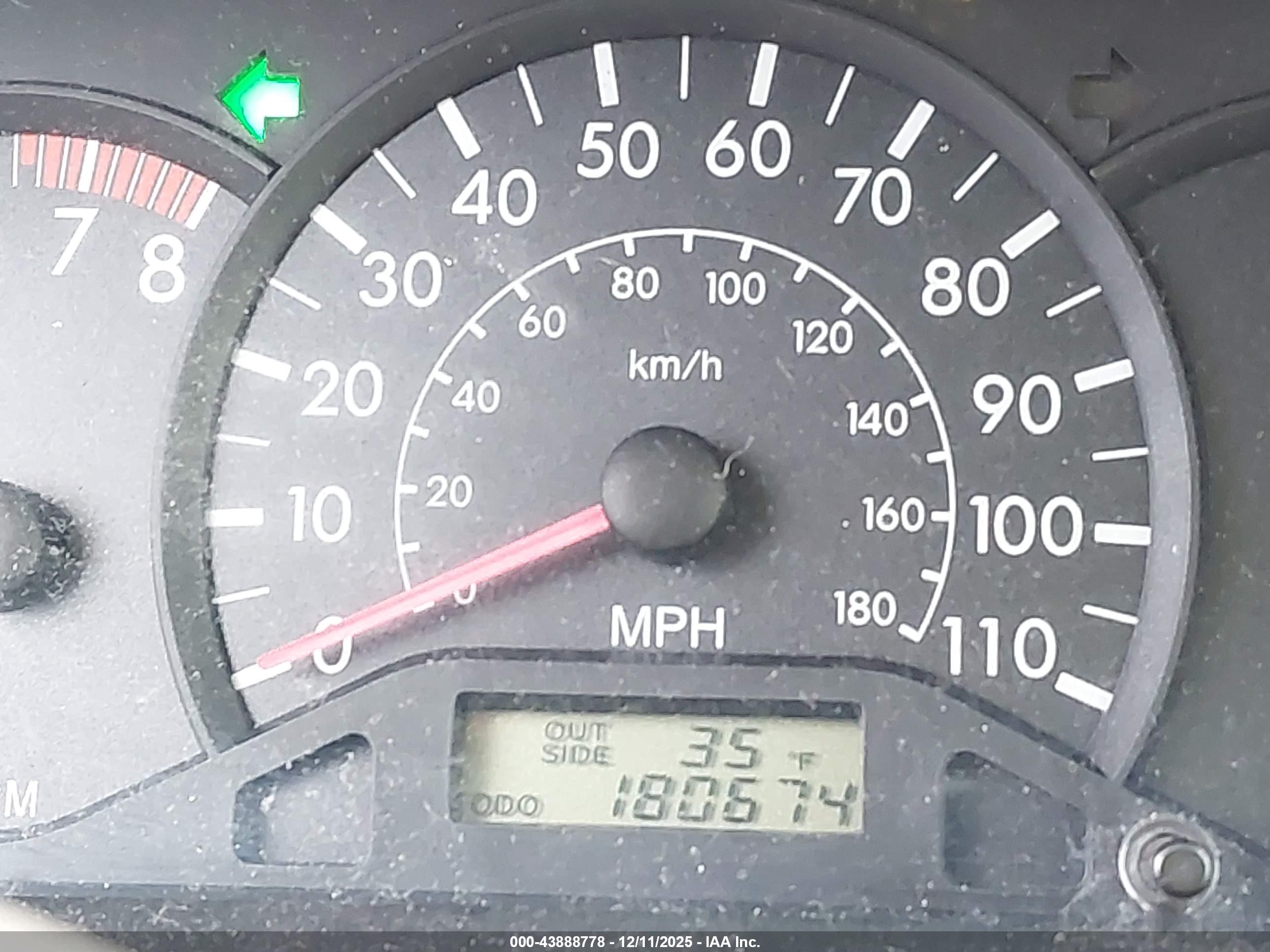 TOYOTA COROLLA image 7