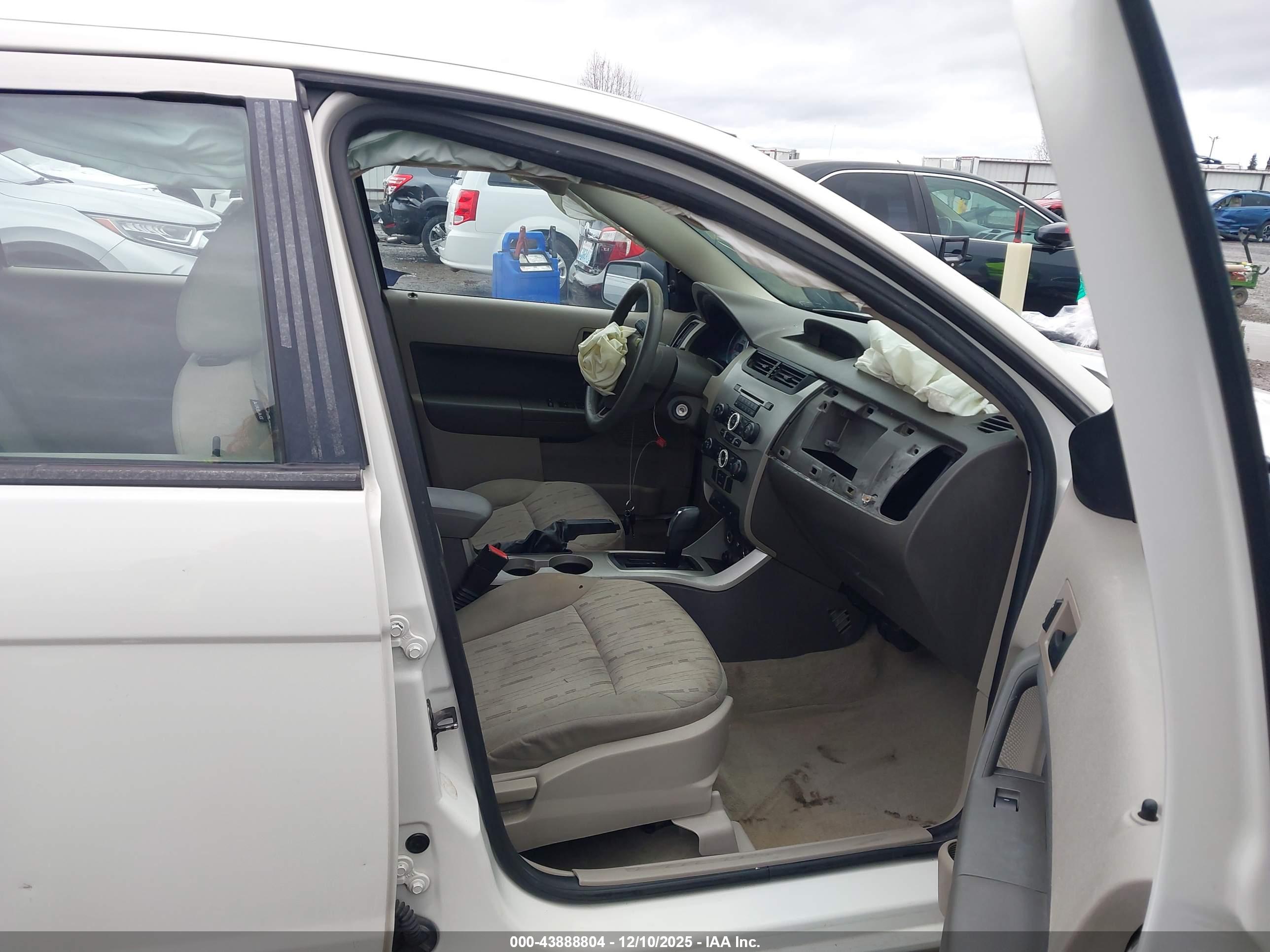 FORD FOCUS image 5