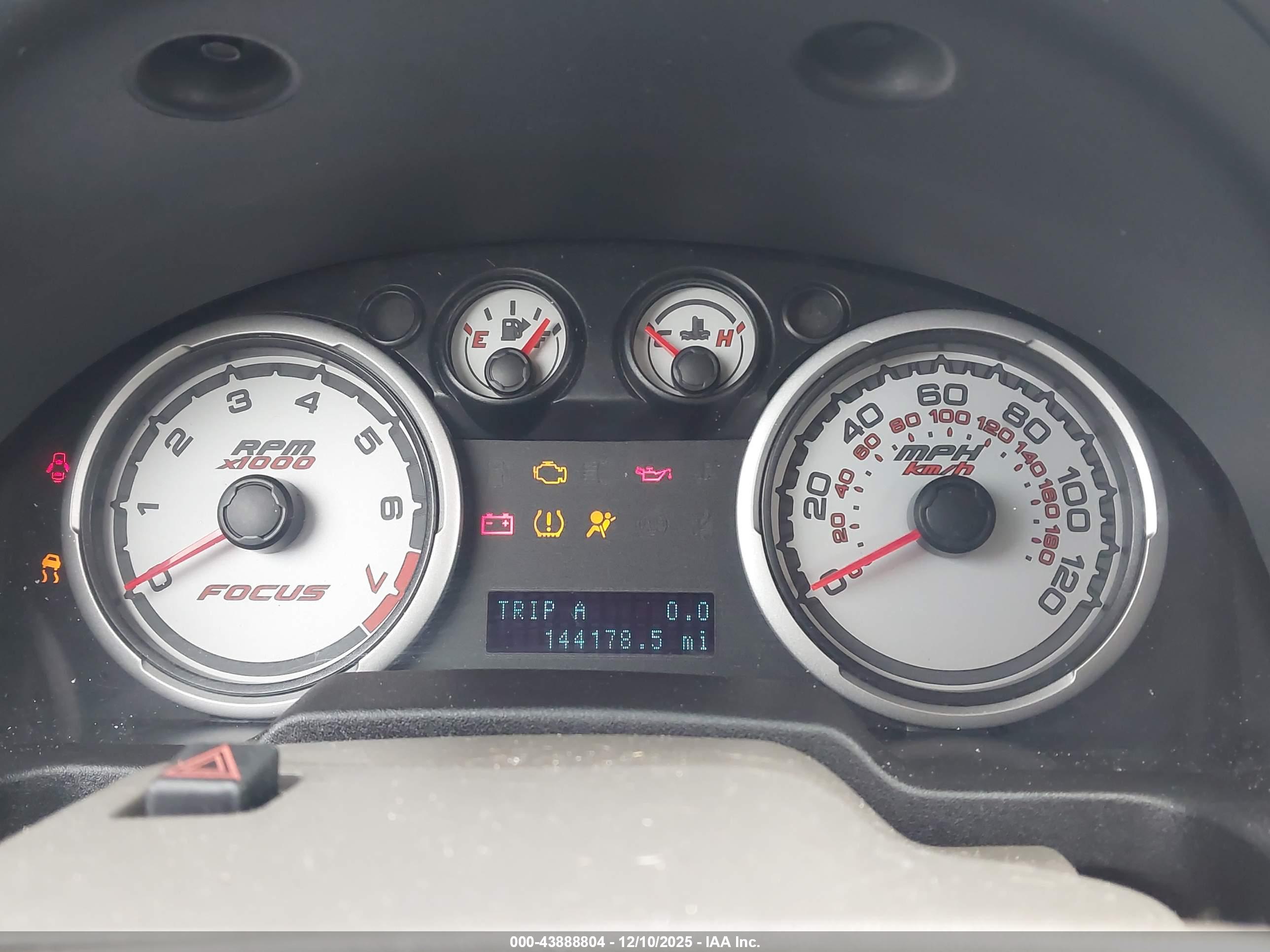 FORD FOCUS image 7