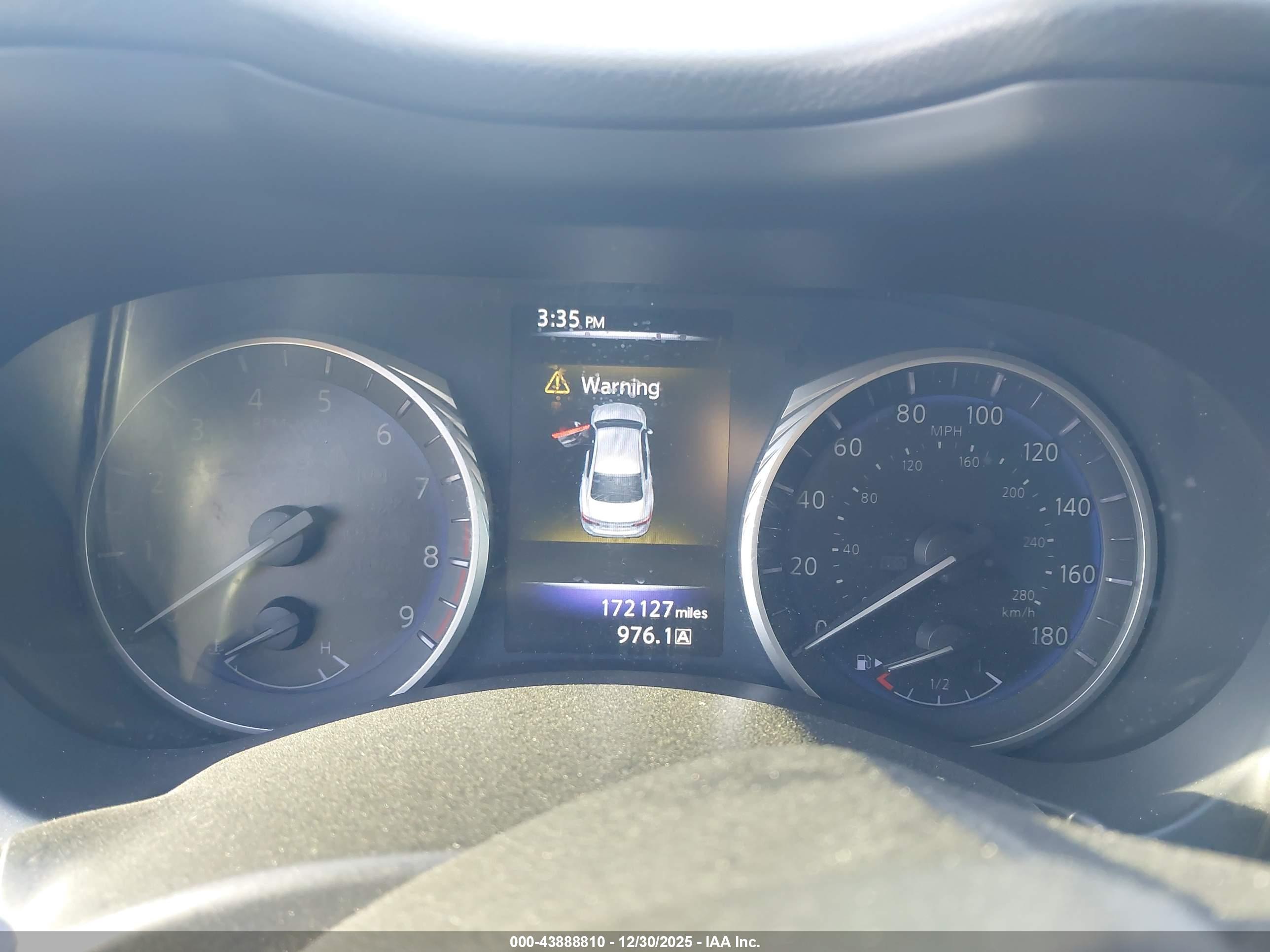 INFINITI Q50 image 7