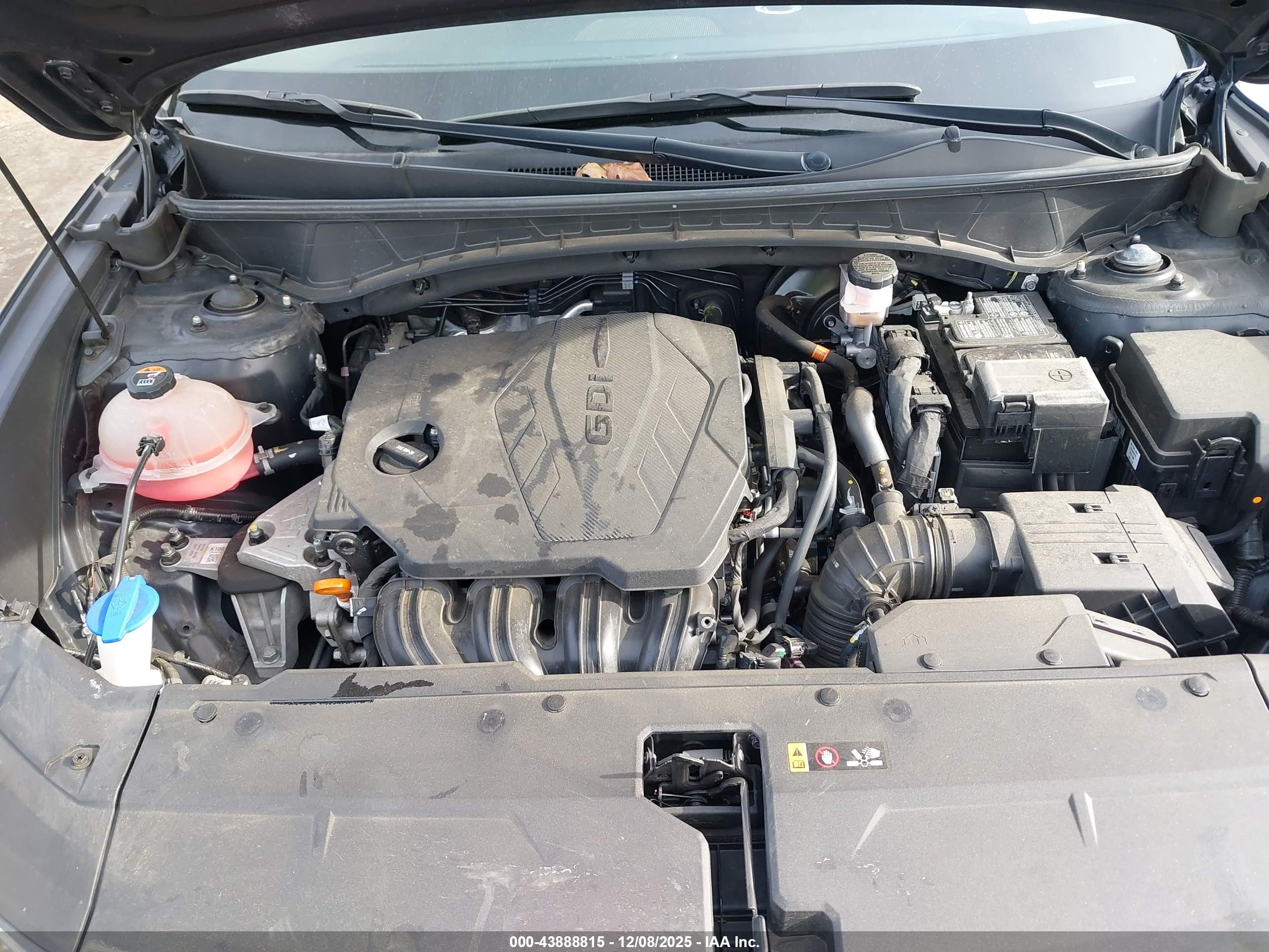 HYUNDAI TUCSON image 10
