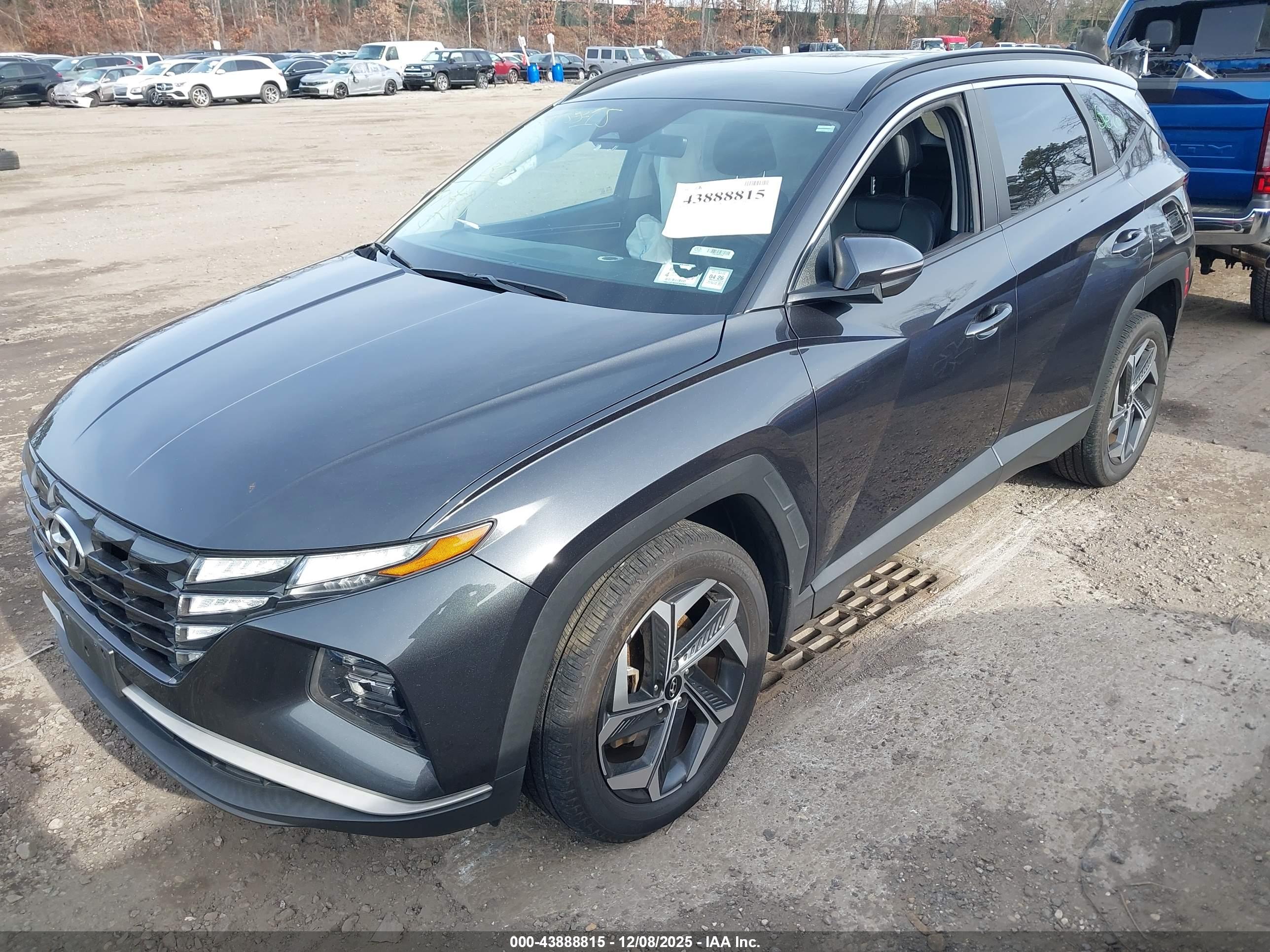 HYUNDAI TUCSON image 2
