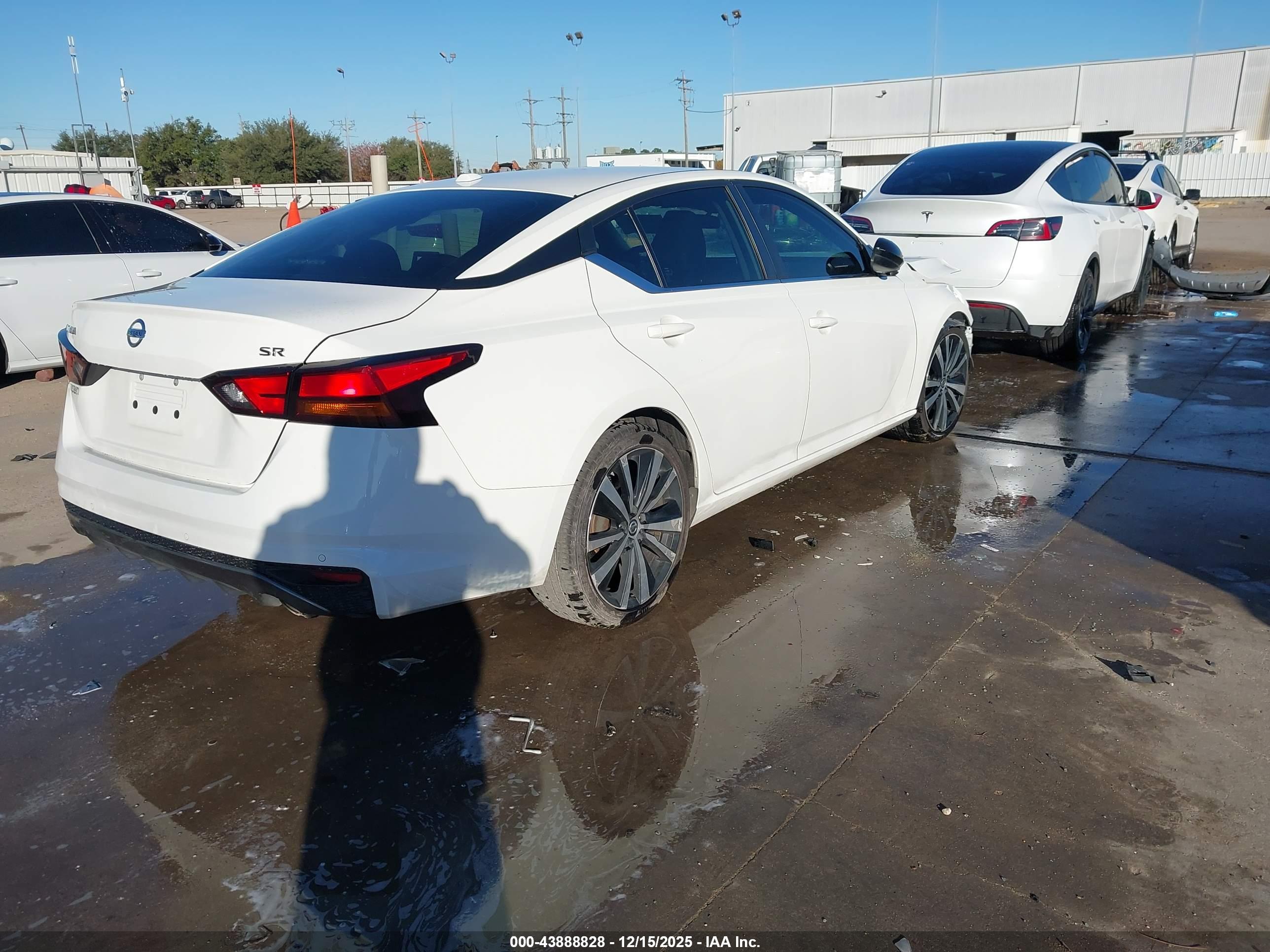 NISSAN ALTIMA image 4