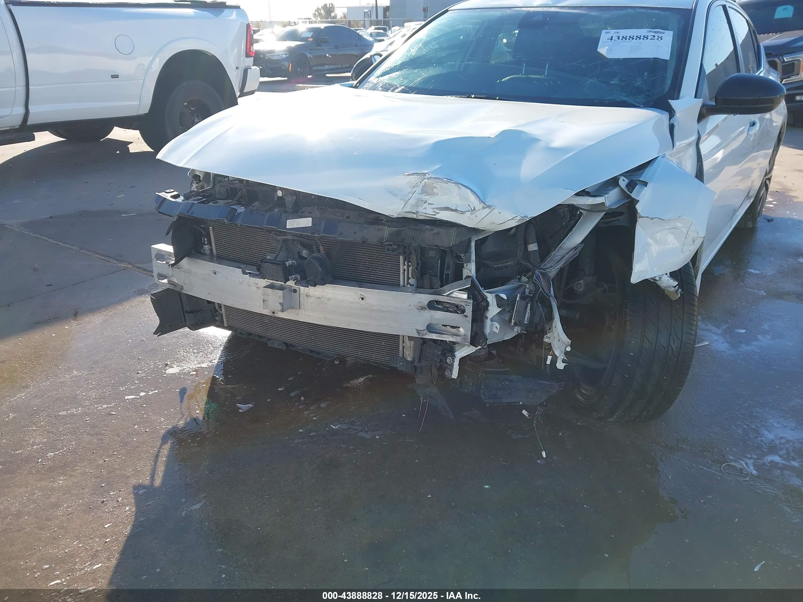 NISSAN ALTIMA image 6