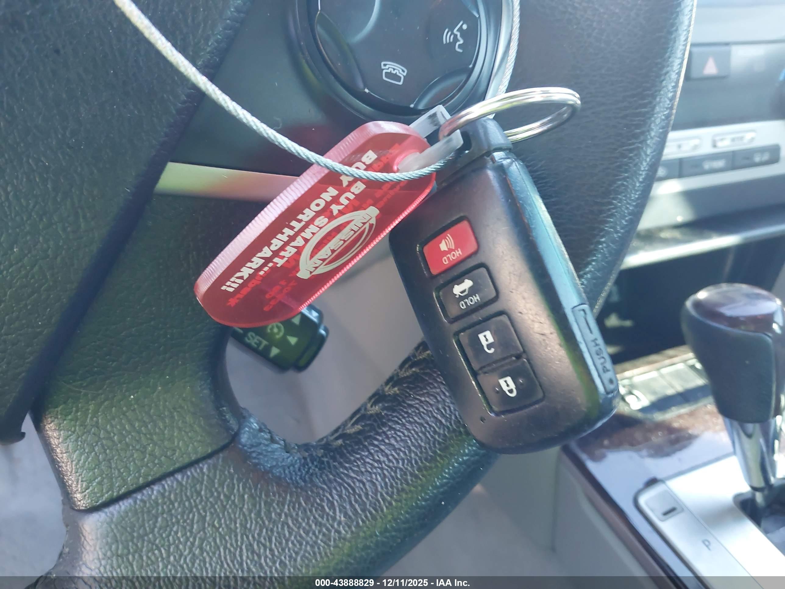 TOYOTA CAMRY image 11