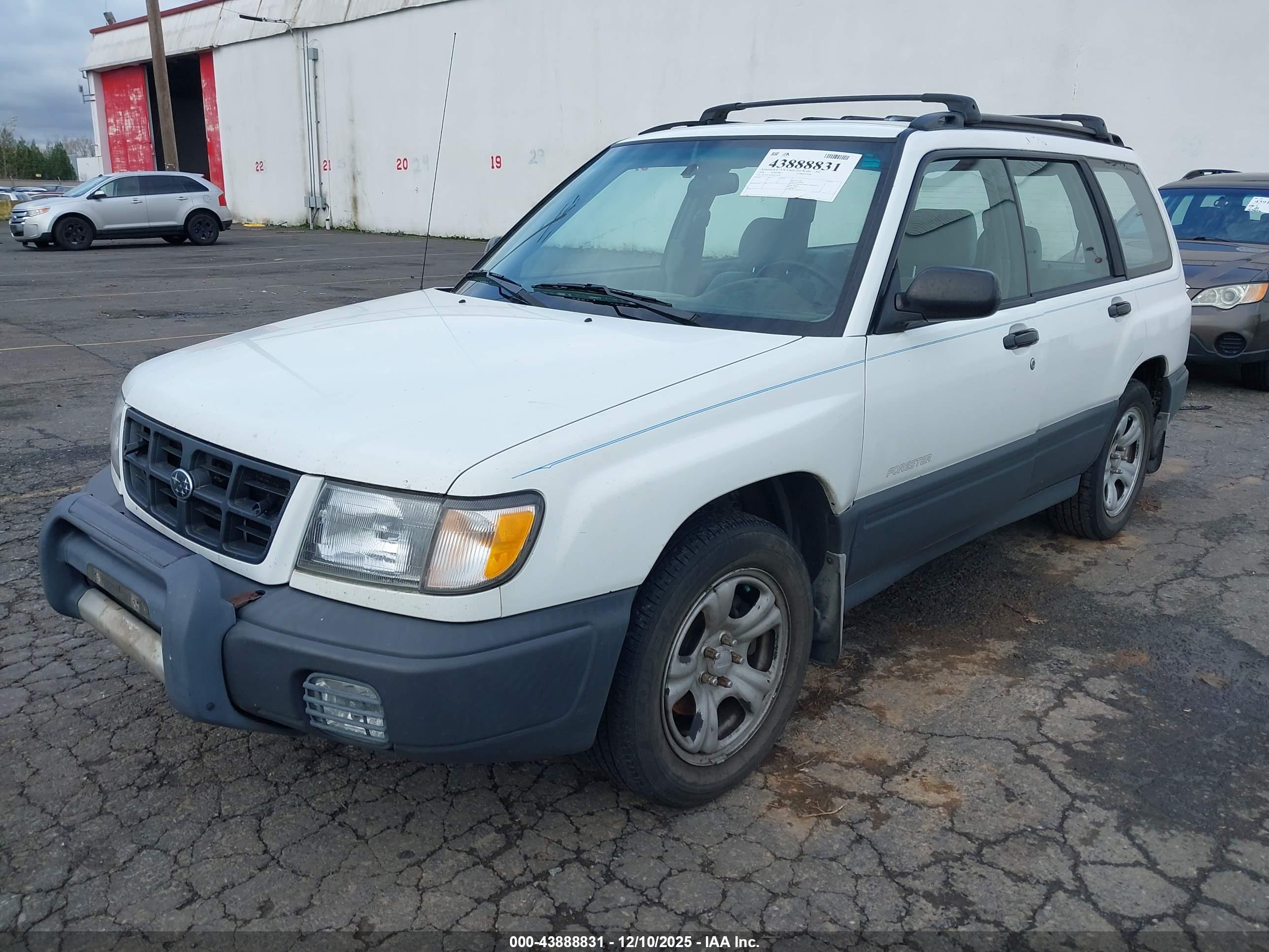 SUBARU FORESTER image 2