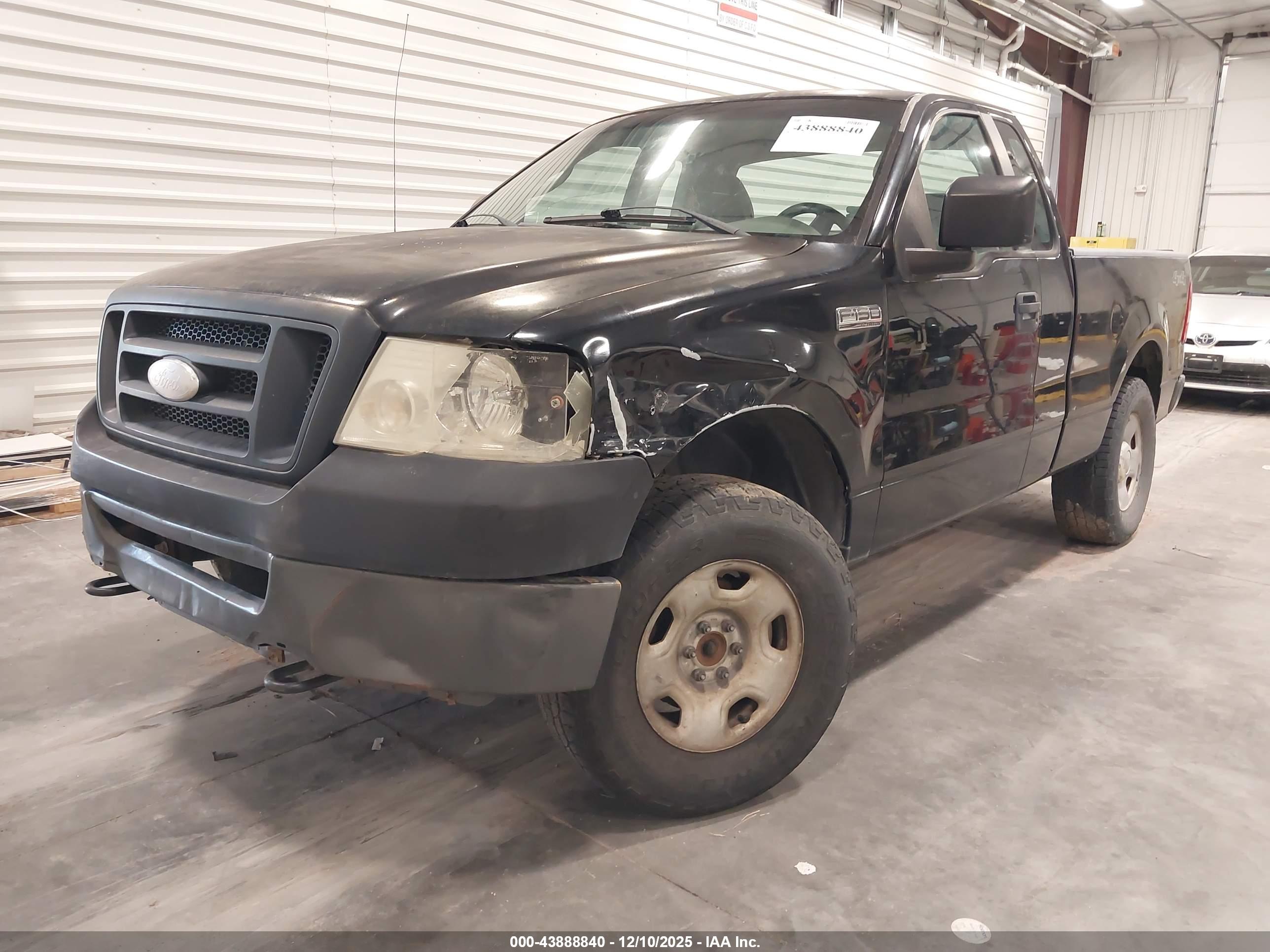 FORD F-150 image 2