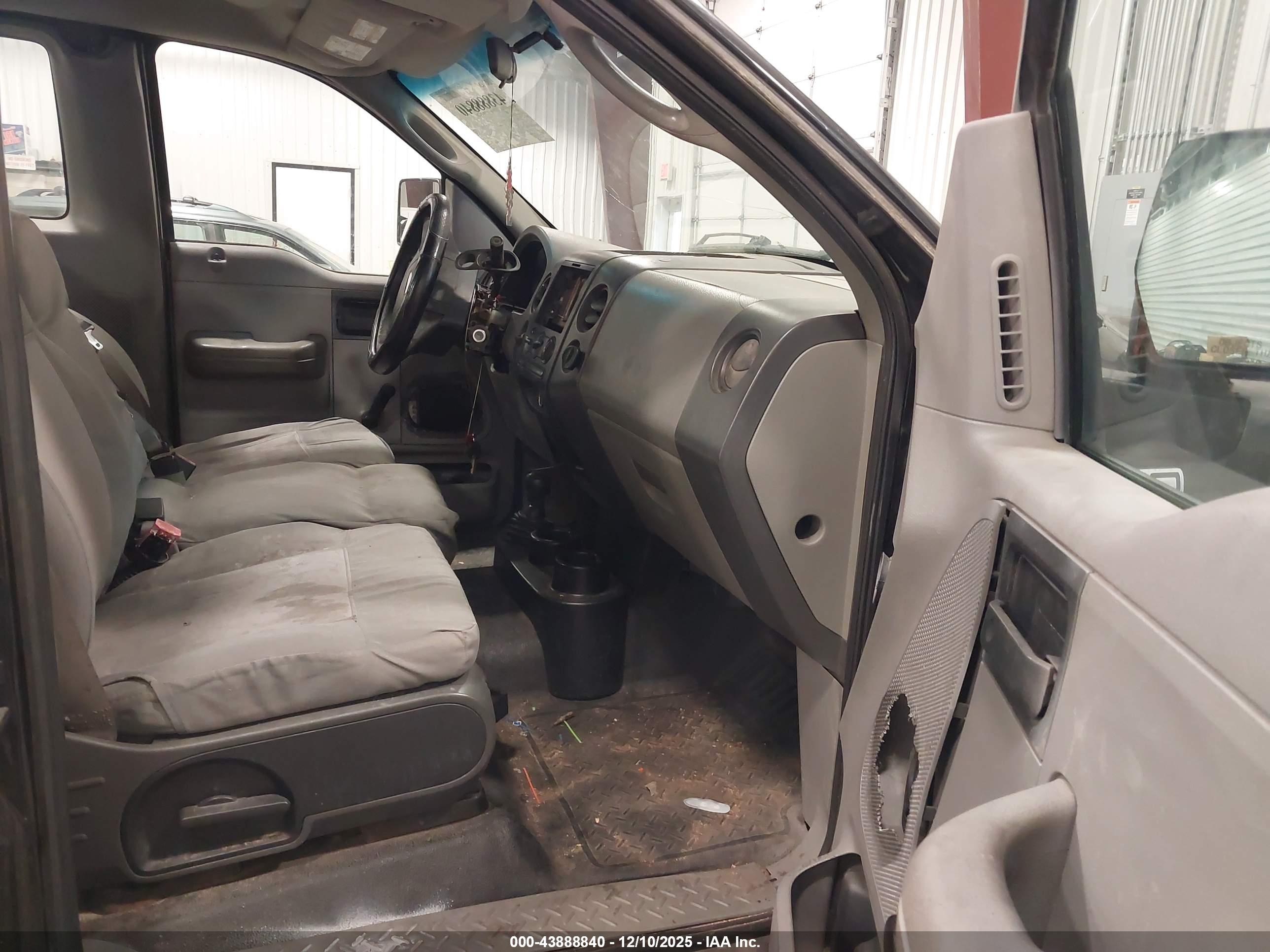 FORD F-150 image 5