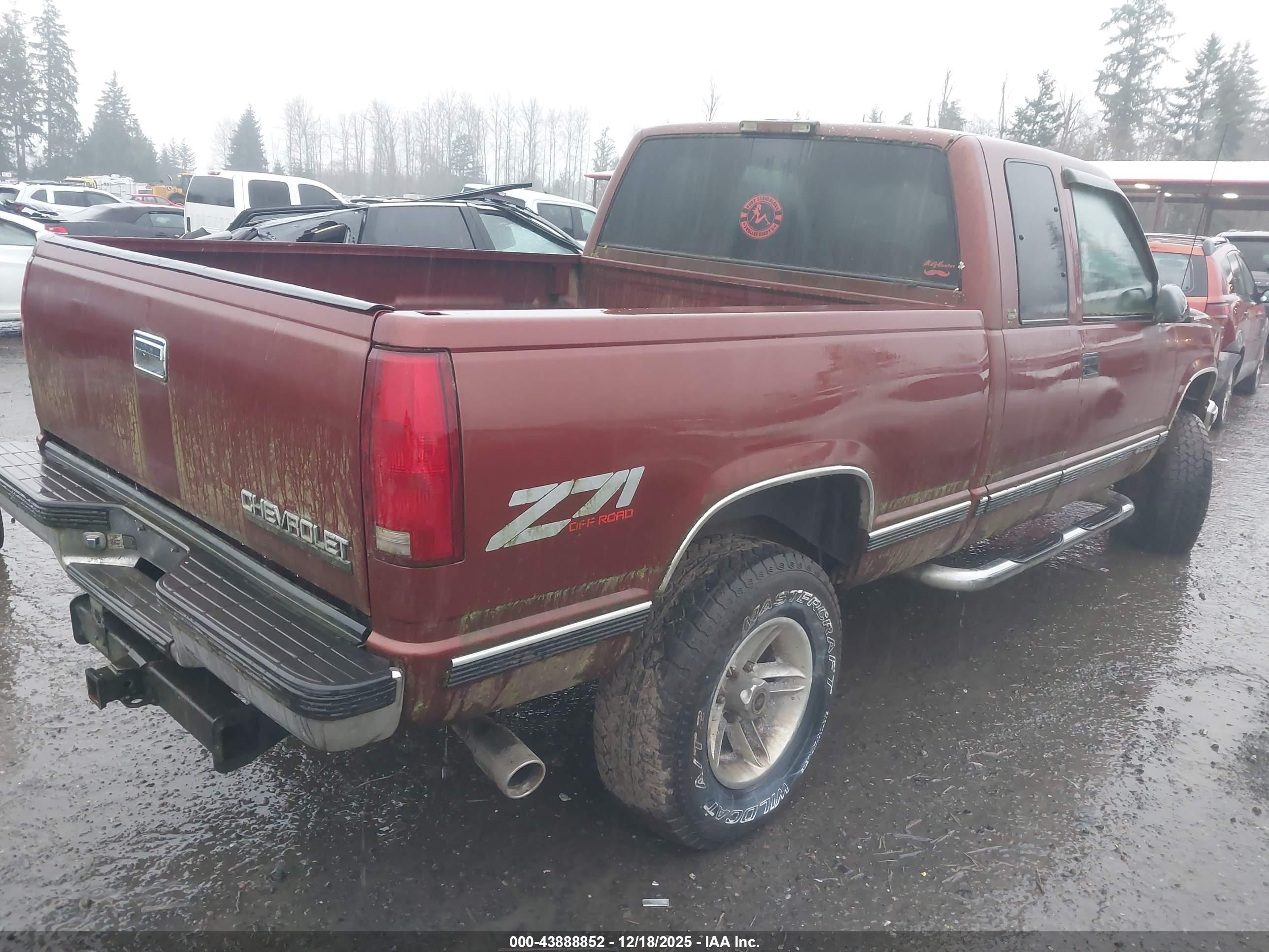 CHEVROLET GMT-400 image 4
