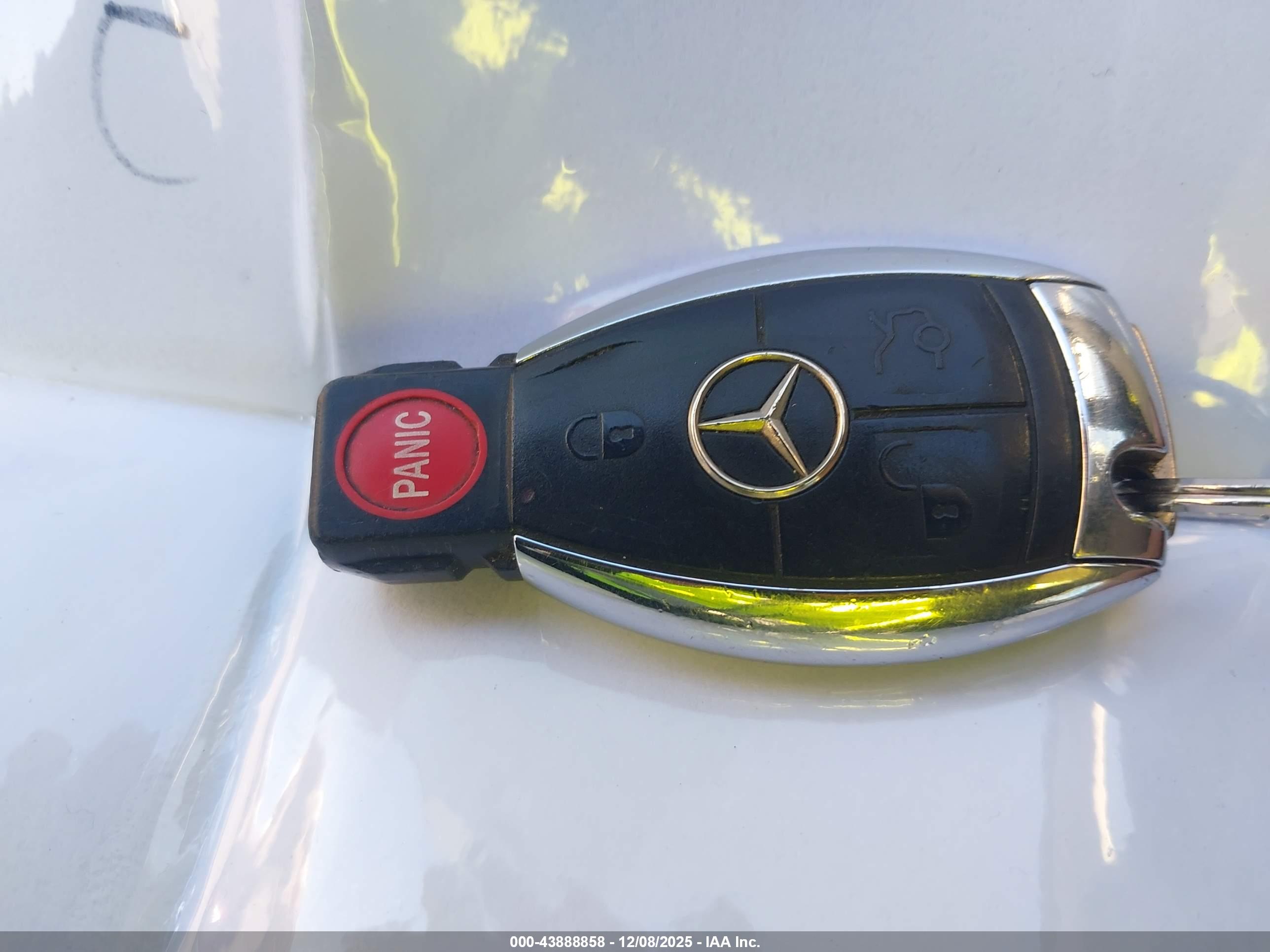 MERCEDES-BENZ CLK image 11