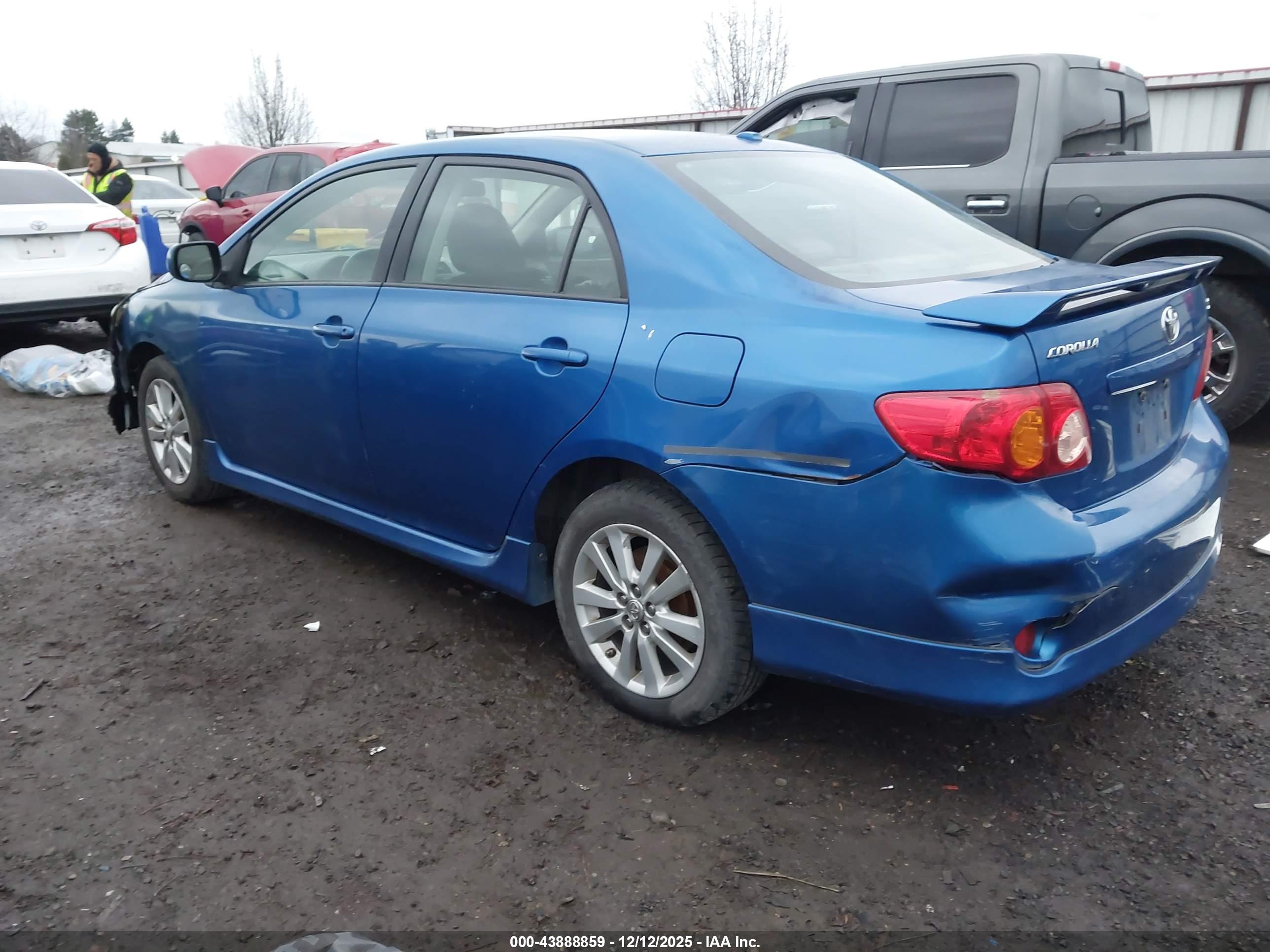 TOYOTA COROLLA image 3