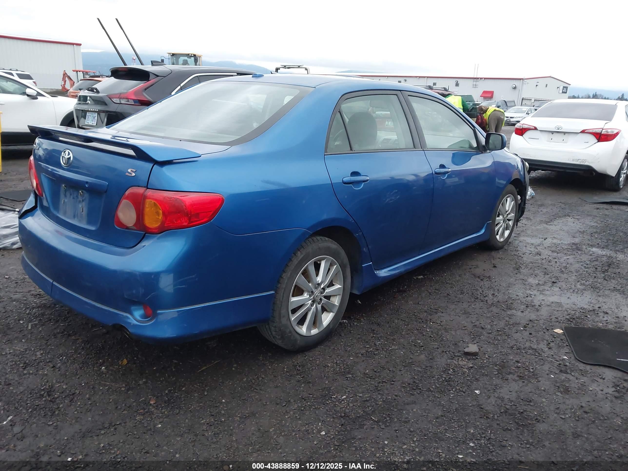 TOYOTA COROLLA image 4