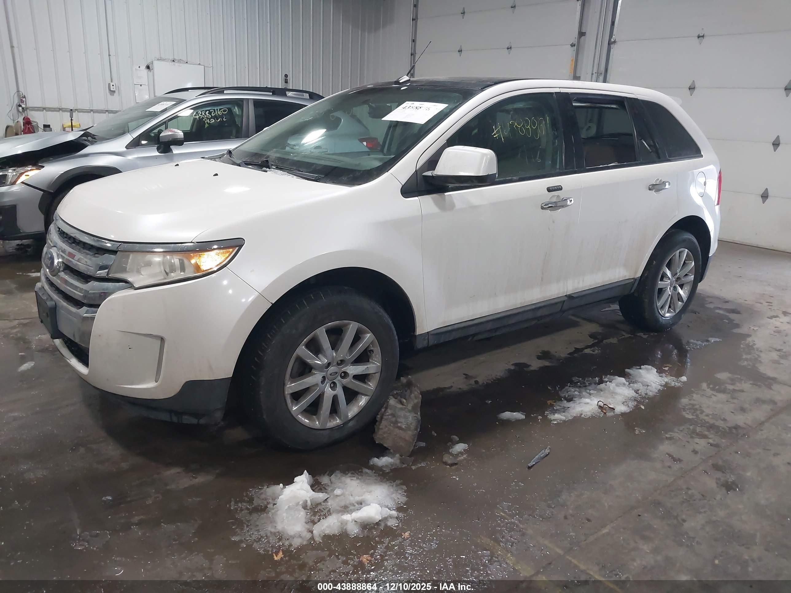 FORD EDGE image 2